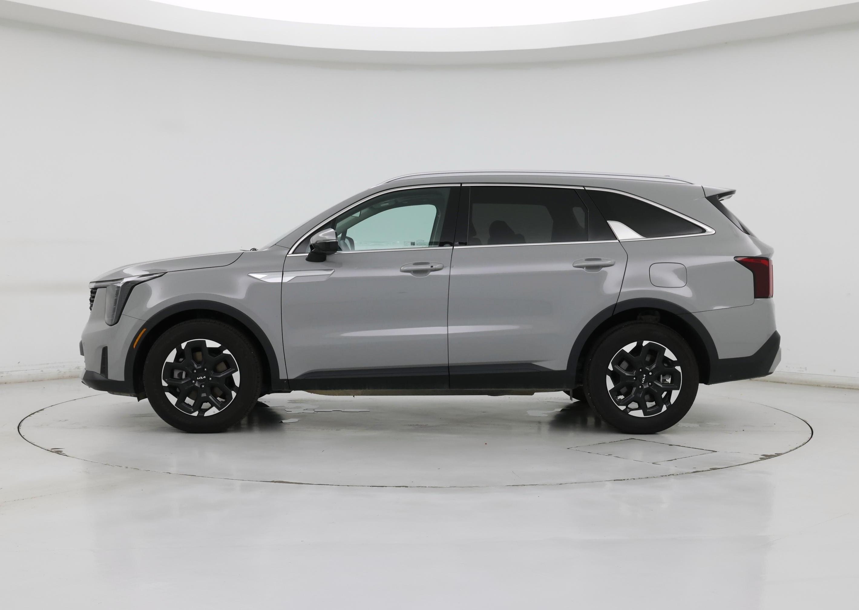 Thumbnail: 2025 Kia Sorento - 3