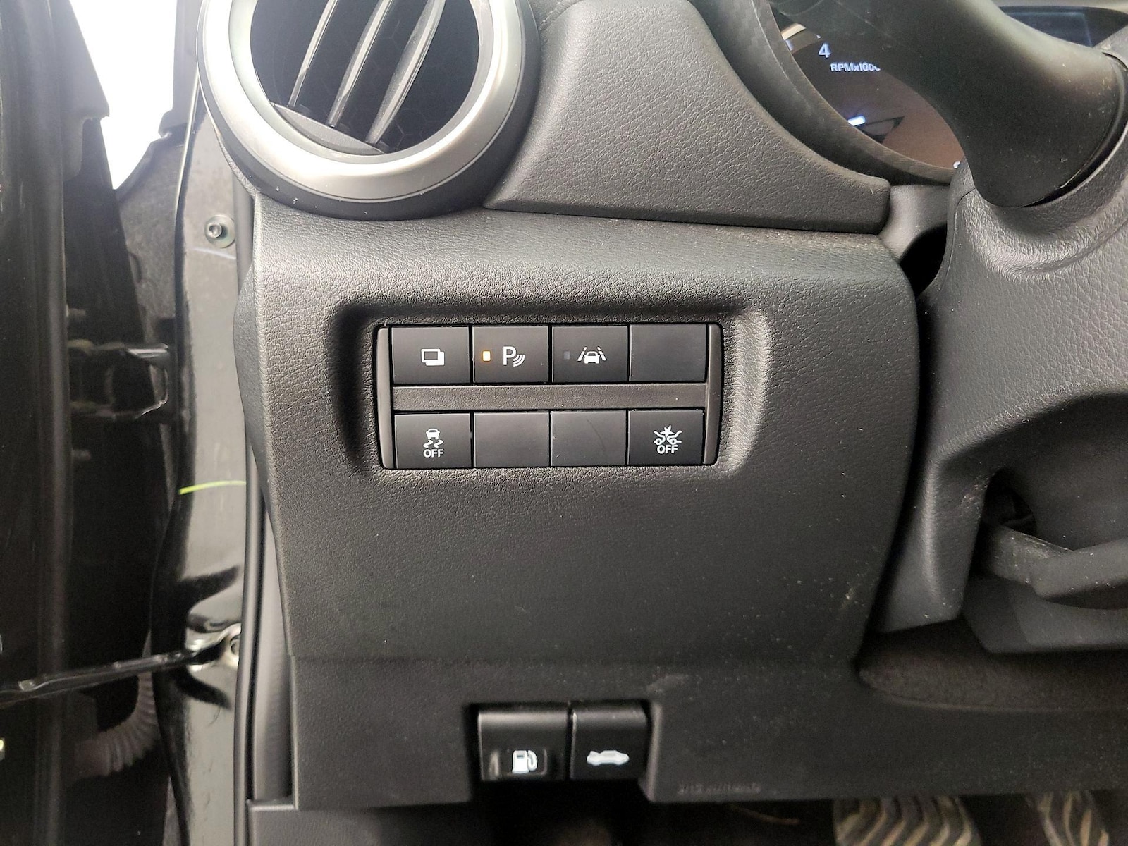 2025 Nissan Versa Sedan S - Photo 14