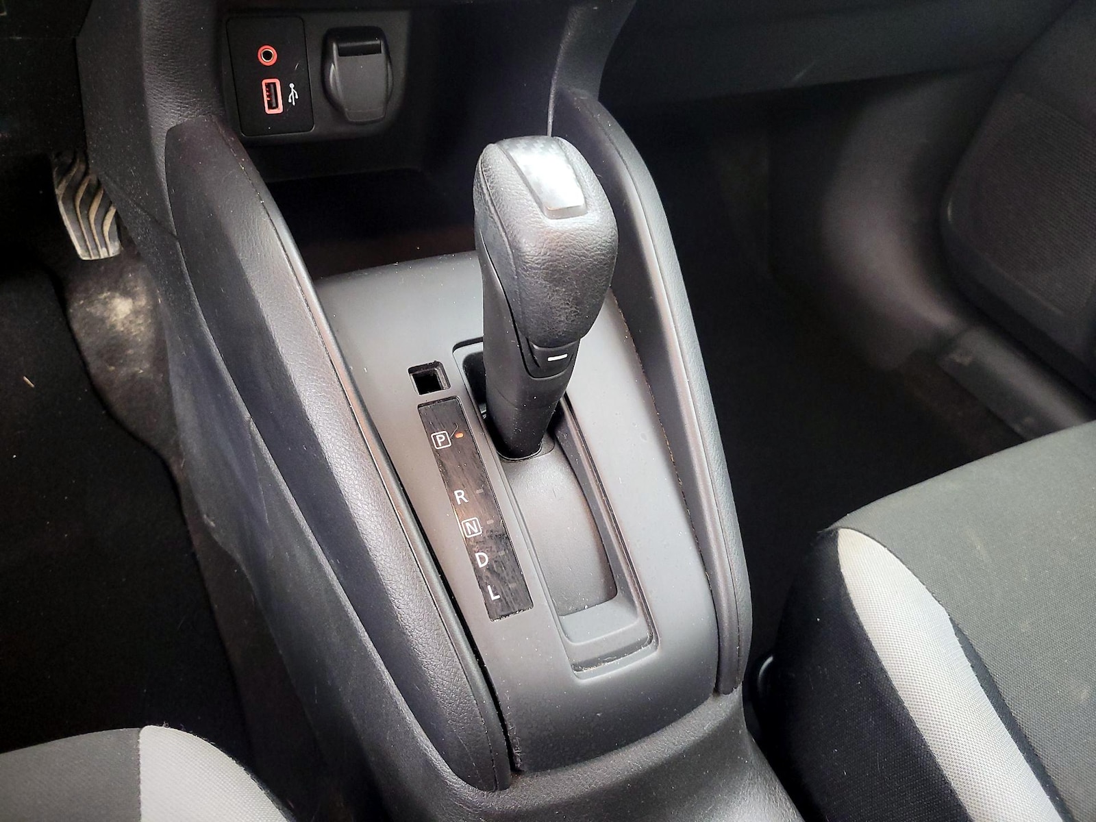 2025 Nissan Versa Sedan S - Photo 18