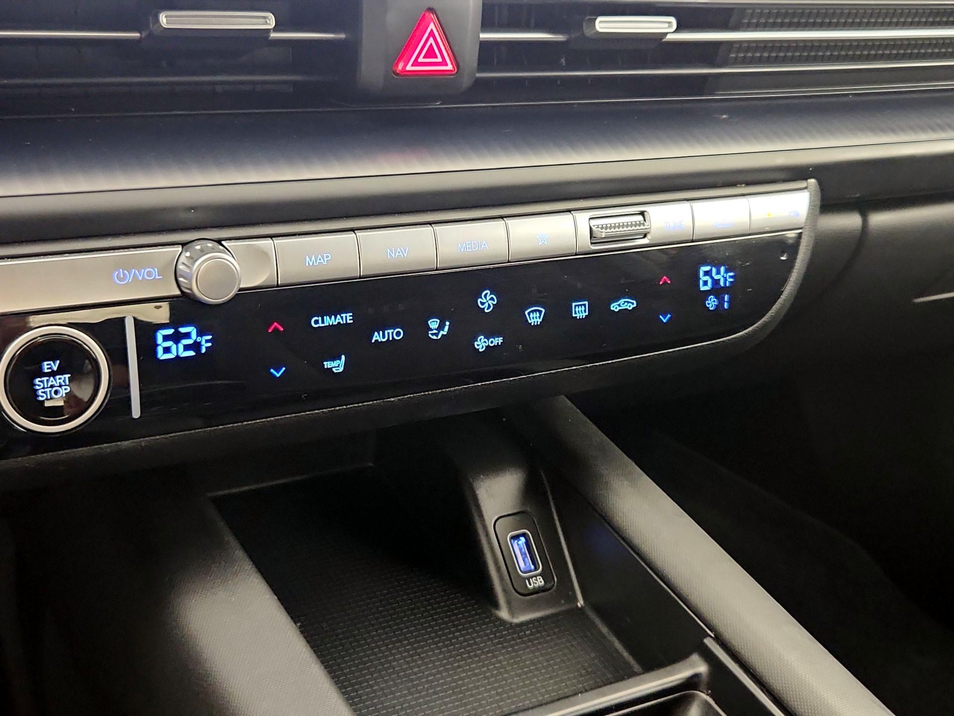 Thumbnail: 2024 Hyundai Ioniq 6 - 17