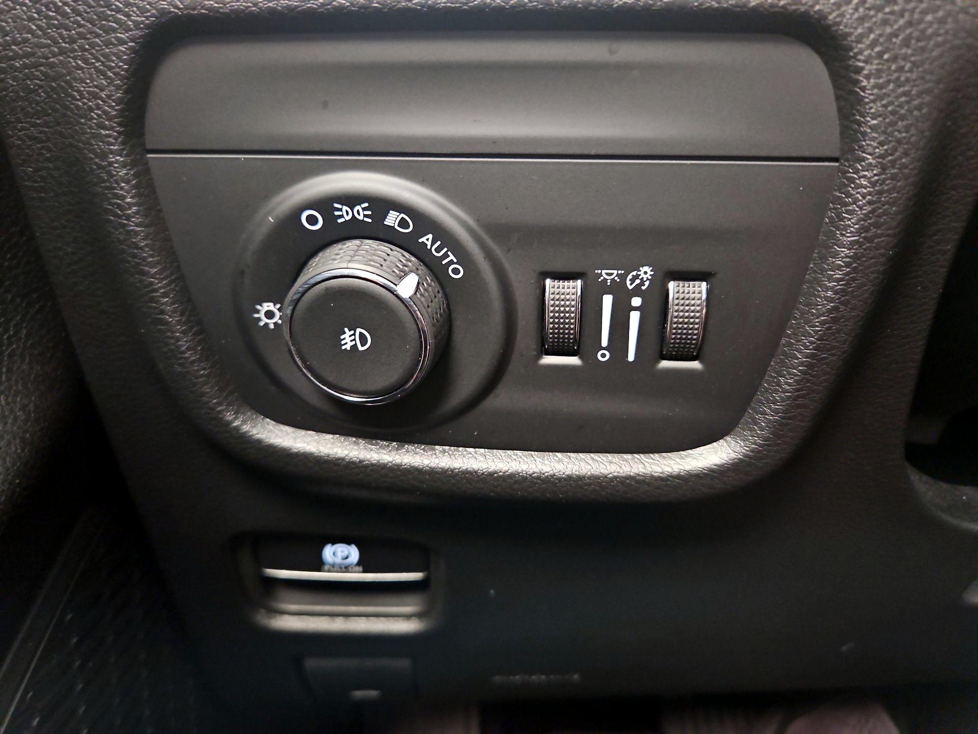 Thumbnail: 2025 Jeep Grand Cherokee - 13