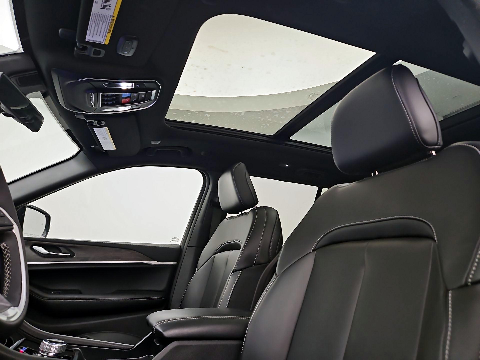 Thumbnail: 2025 Jeep Grand Cherokee - 20