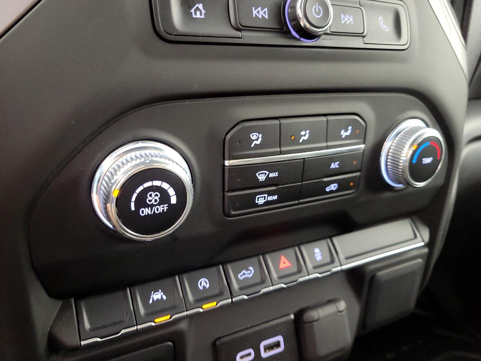 2025 GMC Sierra 1500 Pro - Photo 17