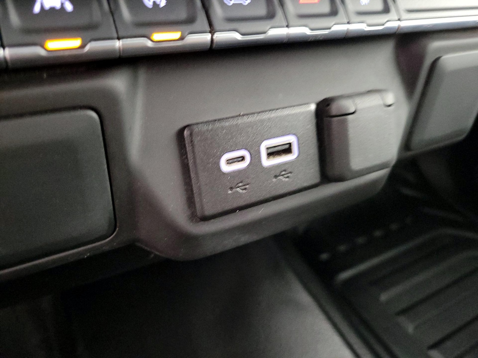 2025 GMC Sierra 1500 Pro - Photo 19