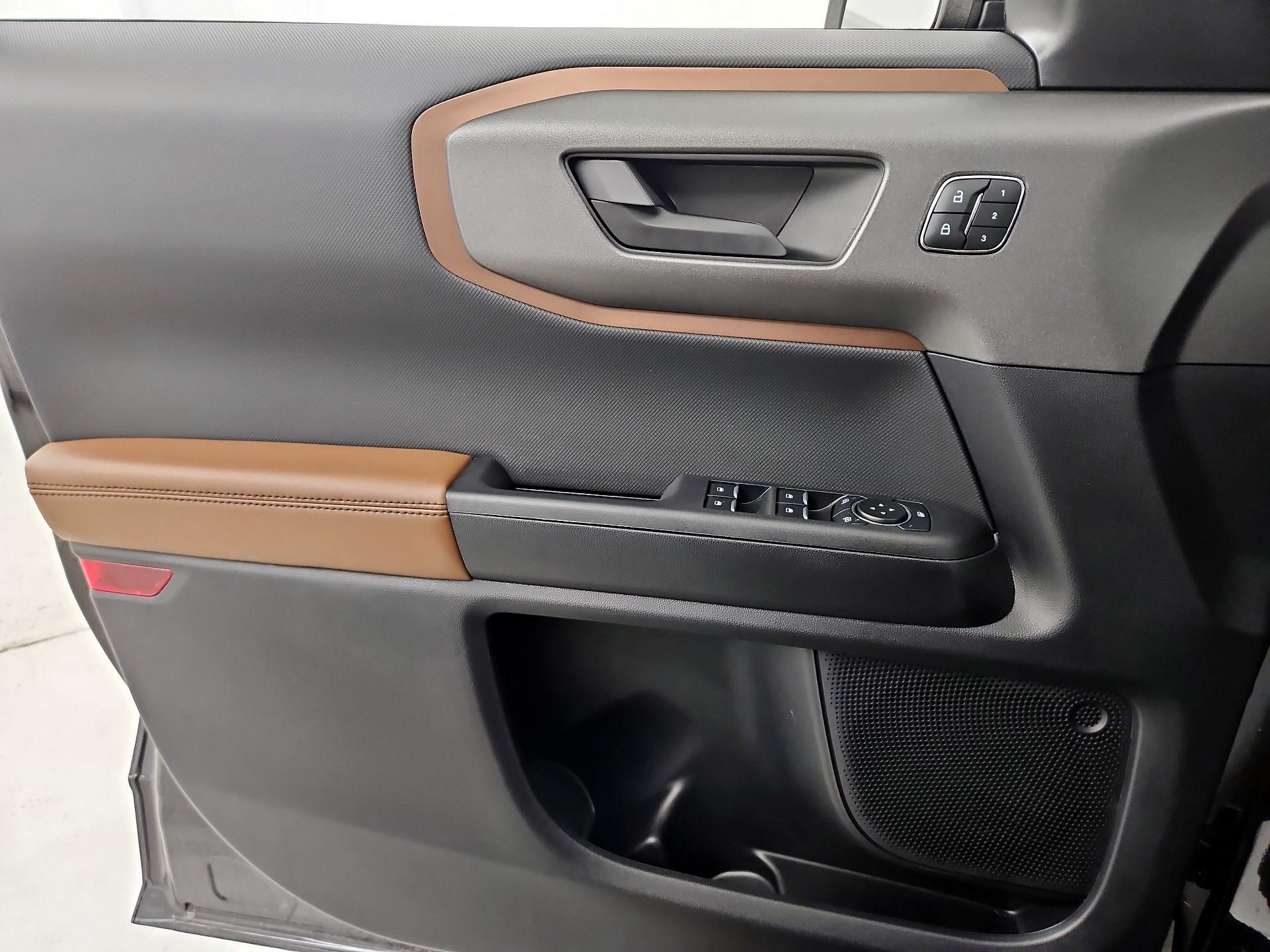 Thumbnail: 2025 Ford Bronco Sport - 12