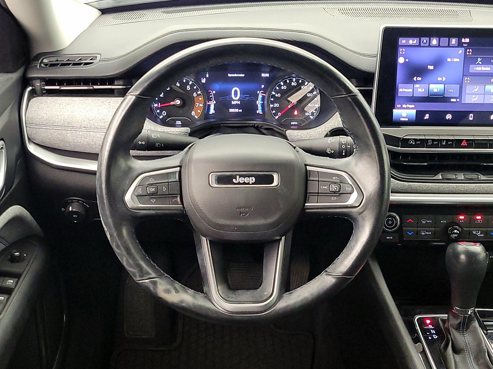 Thumbnail: 2022 Jeep Compass - 10