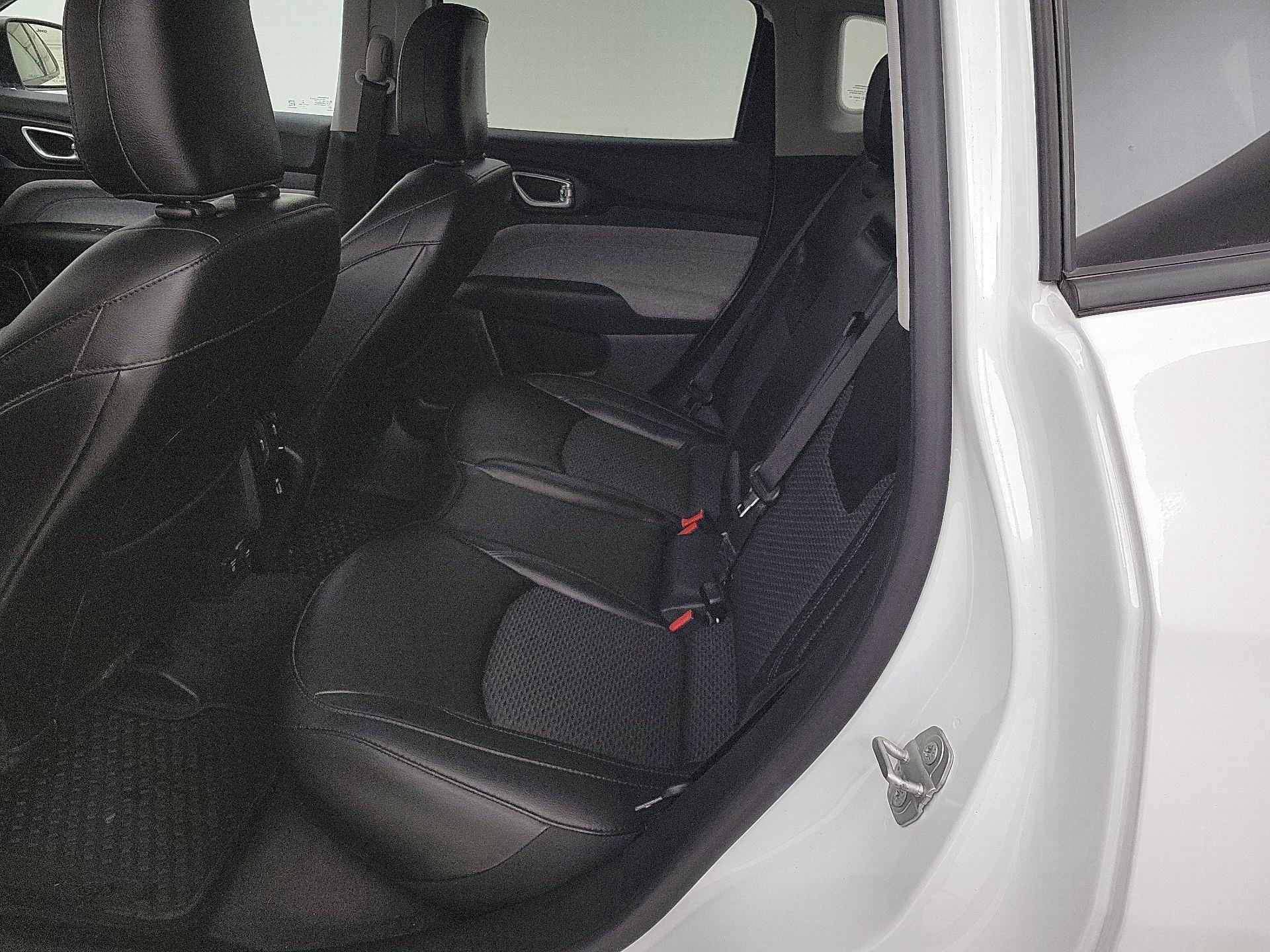 Thumbnail: 2022 Jeep Compass - 19