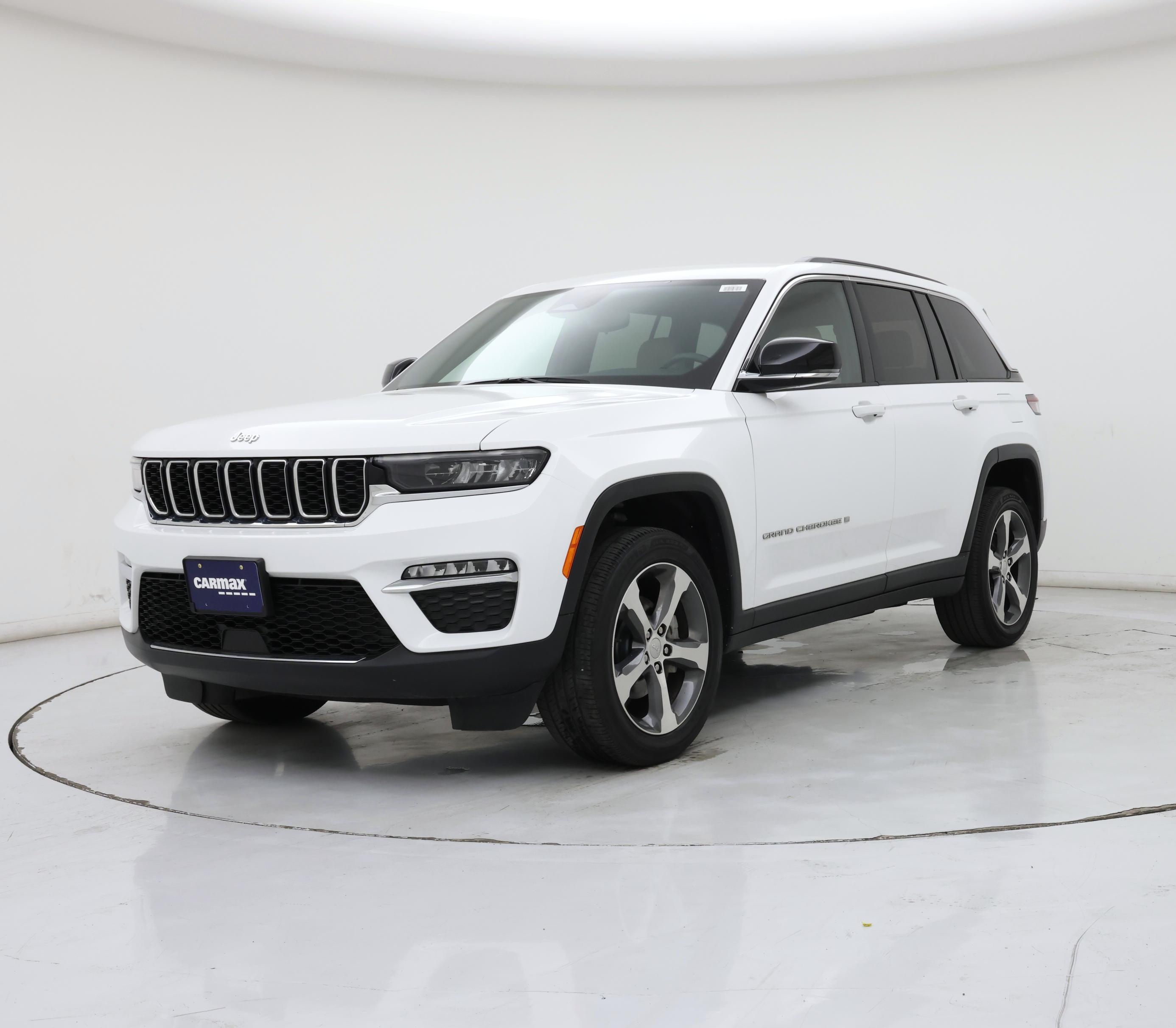 Thumbnail: 2023 Jeep Grand Cherokee - 4