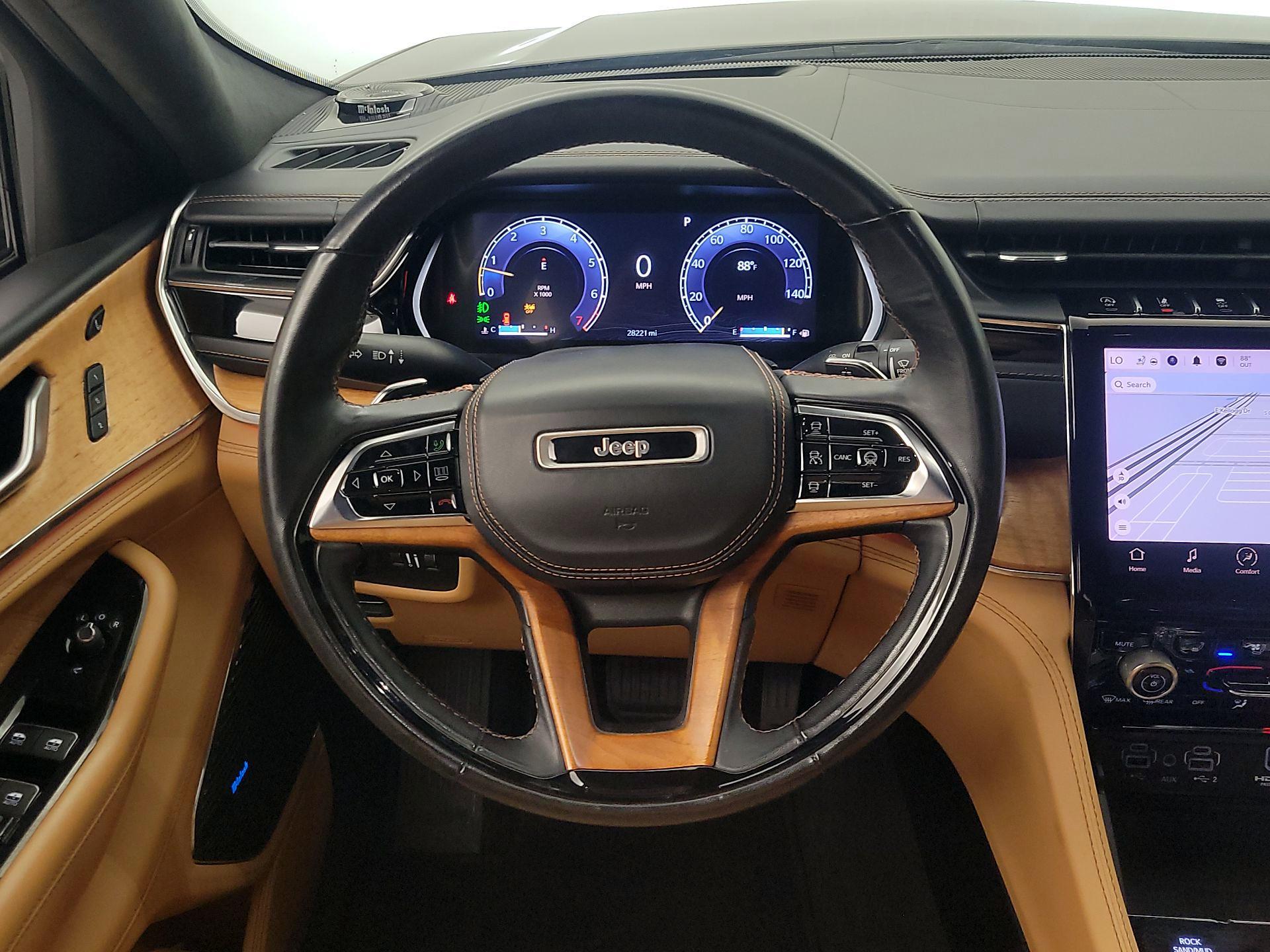 Thumbnail: 2023 Jeep Grand Cherokee L - 10