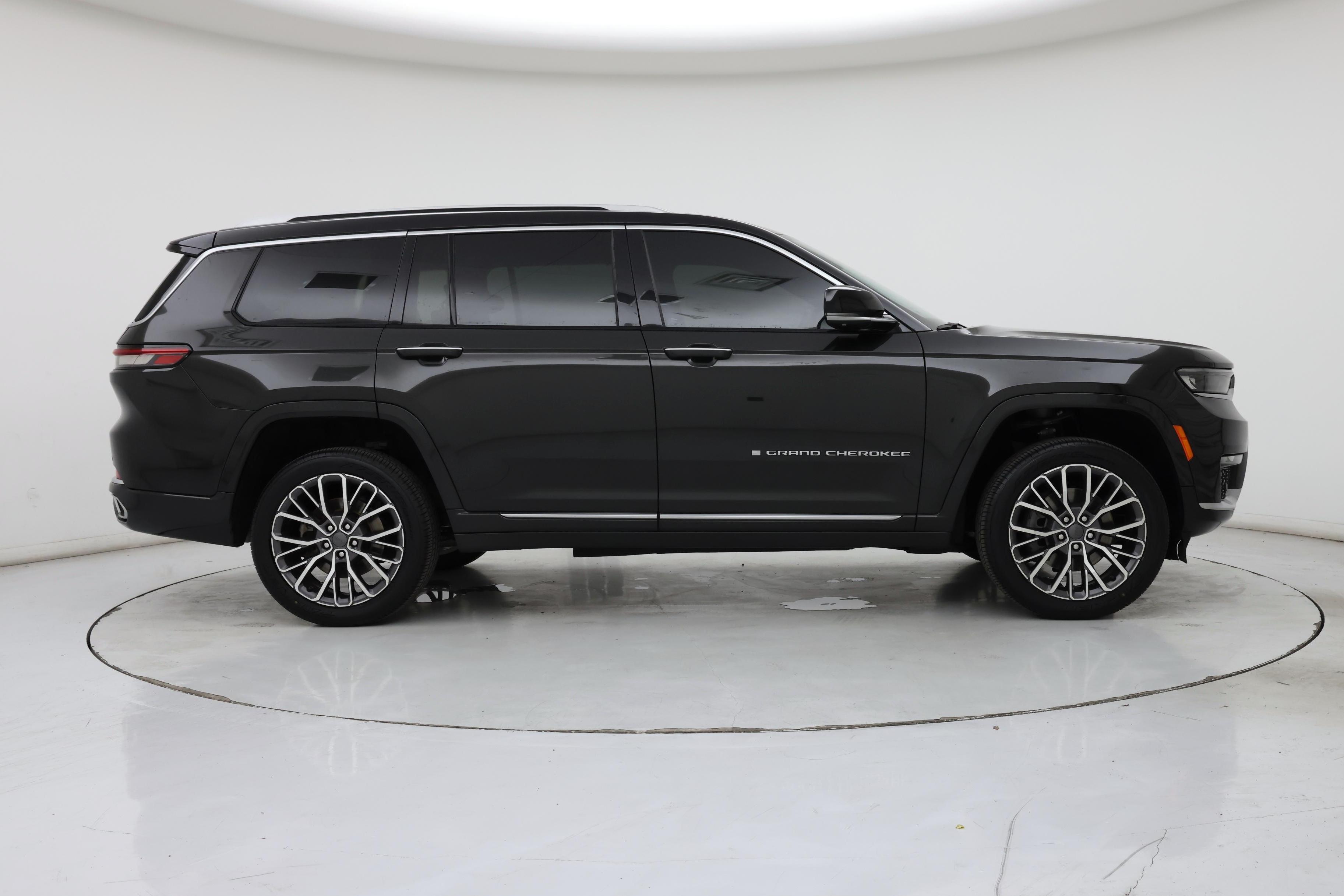 Thumbnail: 2023 Jeep Grand Cherokee L - 7
