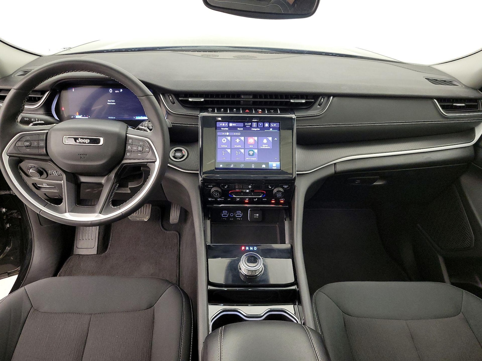 2023 Jeep Grand Cherokee L Laredo - Photo 10