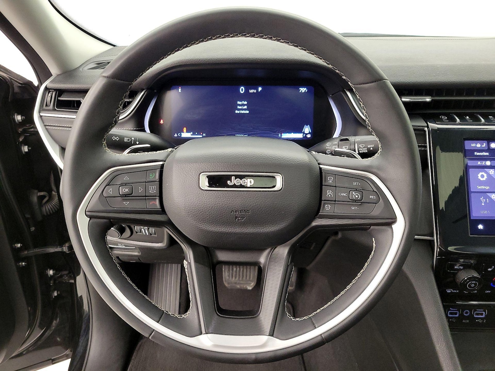 2023 Jeep Grand Cherokee L Laredo - Photo 11