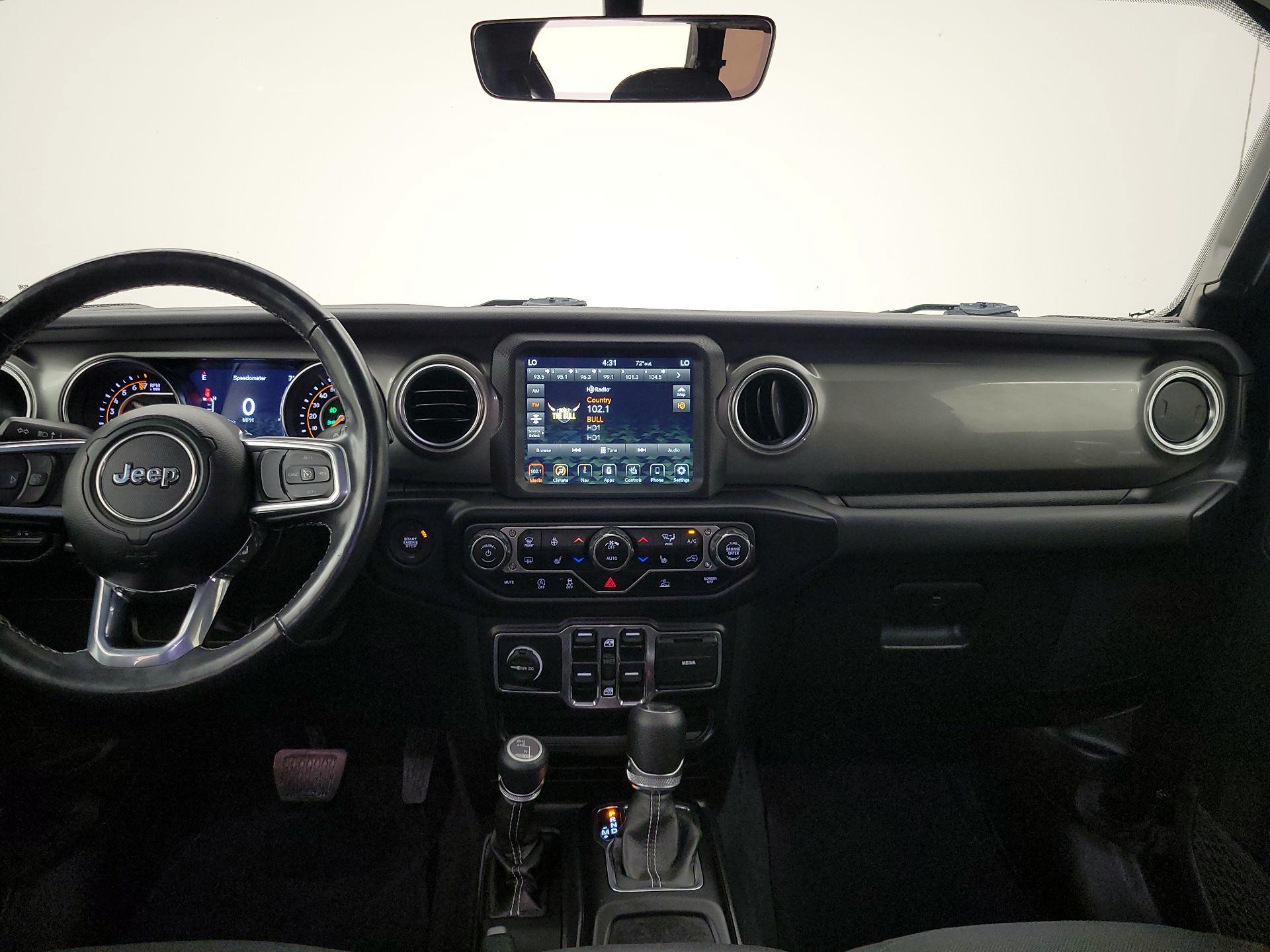 Thumbnail: 2022 Jeep Wrangler - 9
