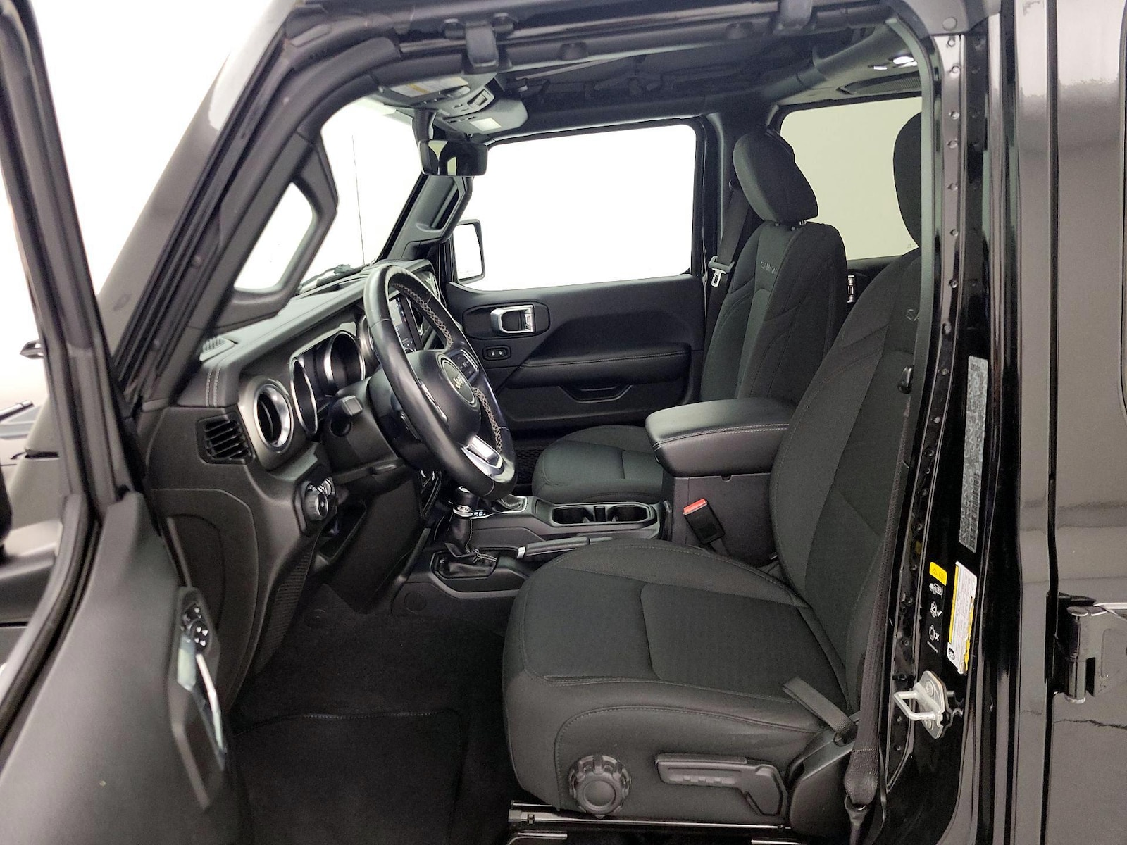 2022 Jeep Wrangler Unlimited Sahara - Photo 12