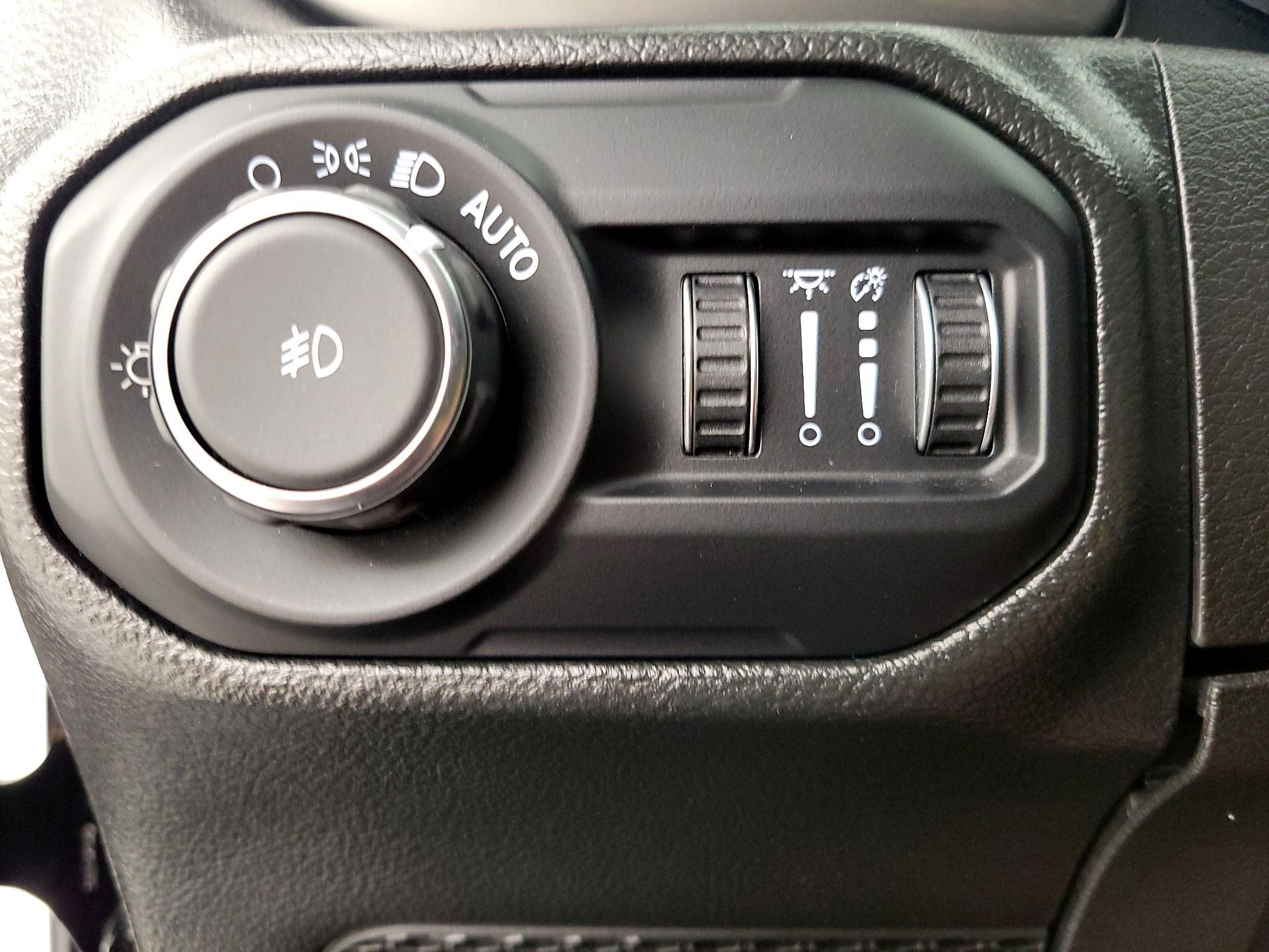 Thumbnail: 2022 Jeep Wrangler - 13