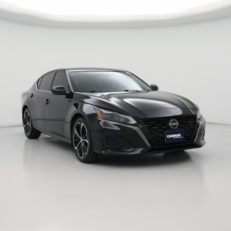 2023 Nissan Altima SR