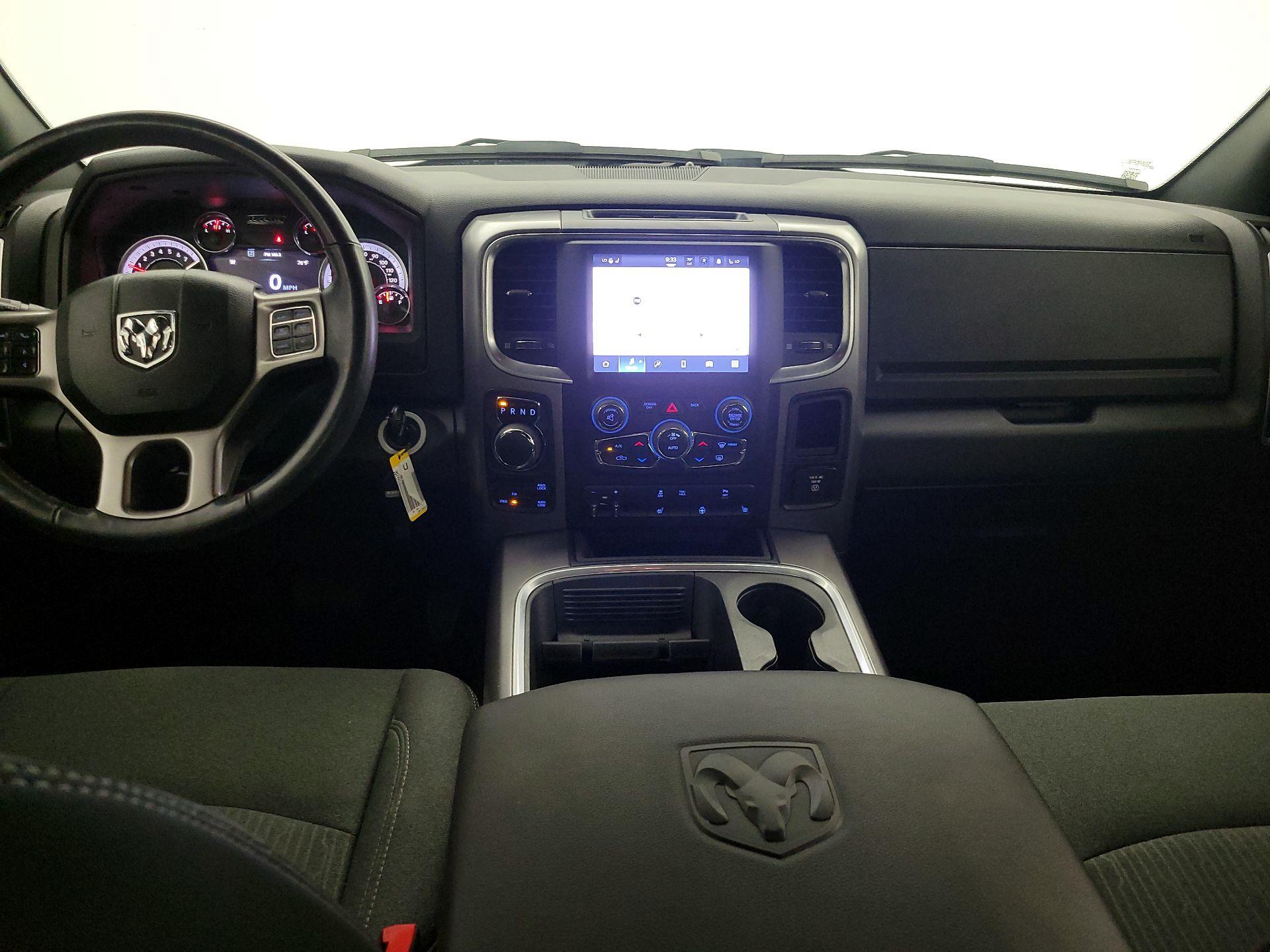 Thumbnail: 2022 RAM 1500 Classic - 9