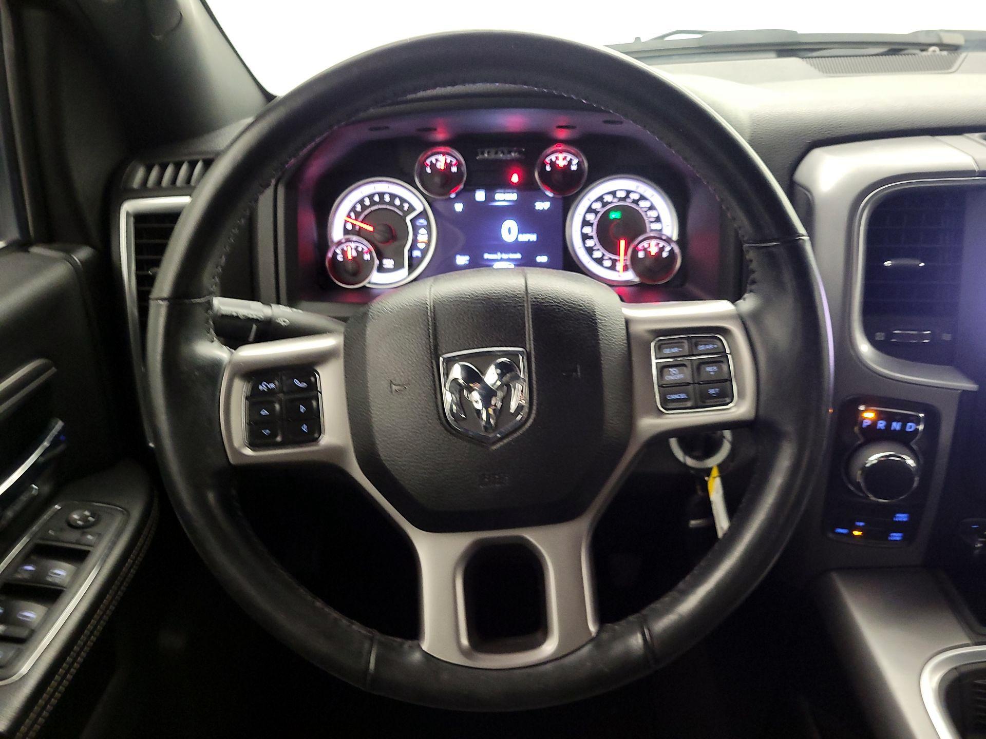 Thumbnail: 2022 RAM 1500 Classic - 10