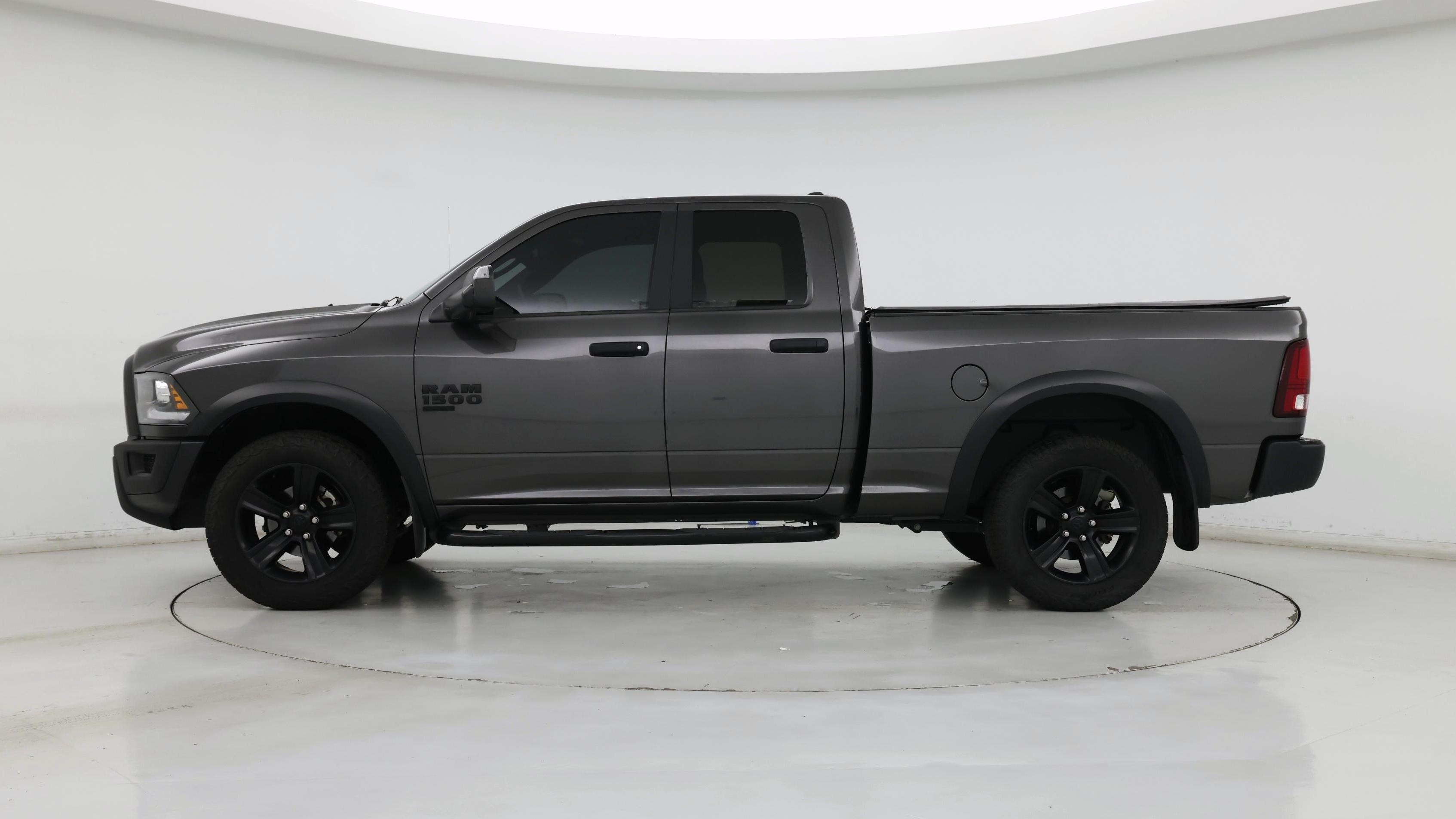 Thumbnail: 2022 RAM 1500 Classic - 3