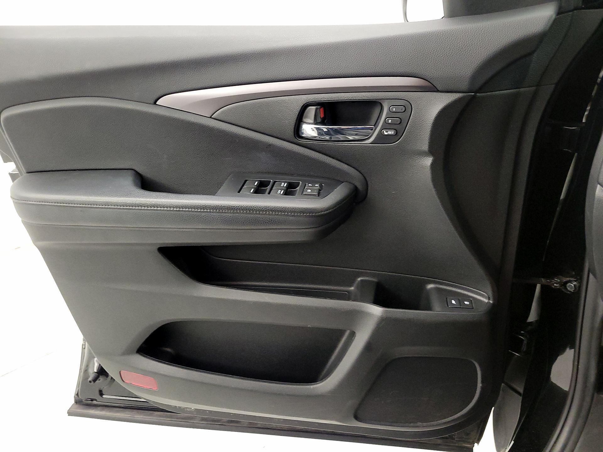 Thumbnail: 2021 Honda Pilot - 12
