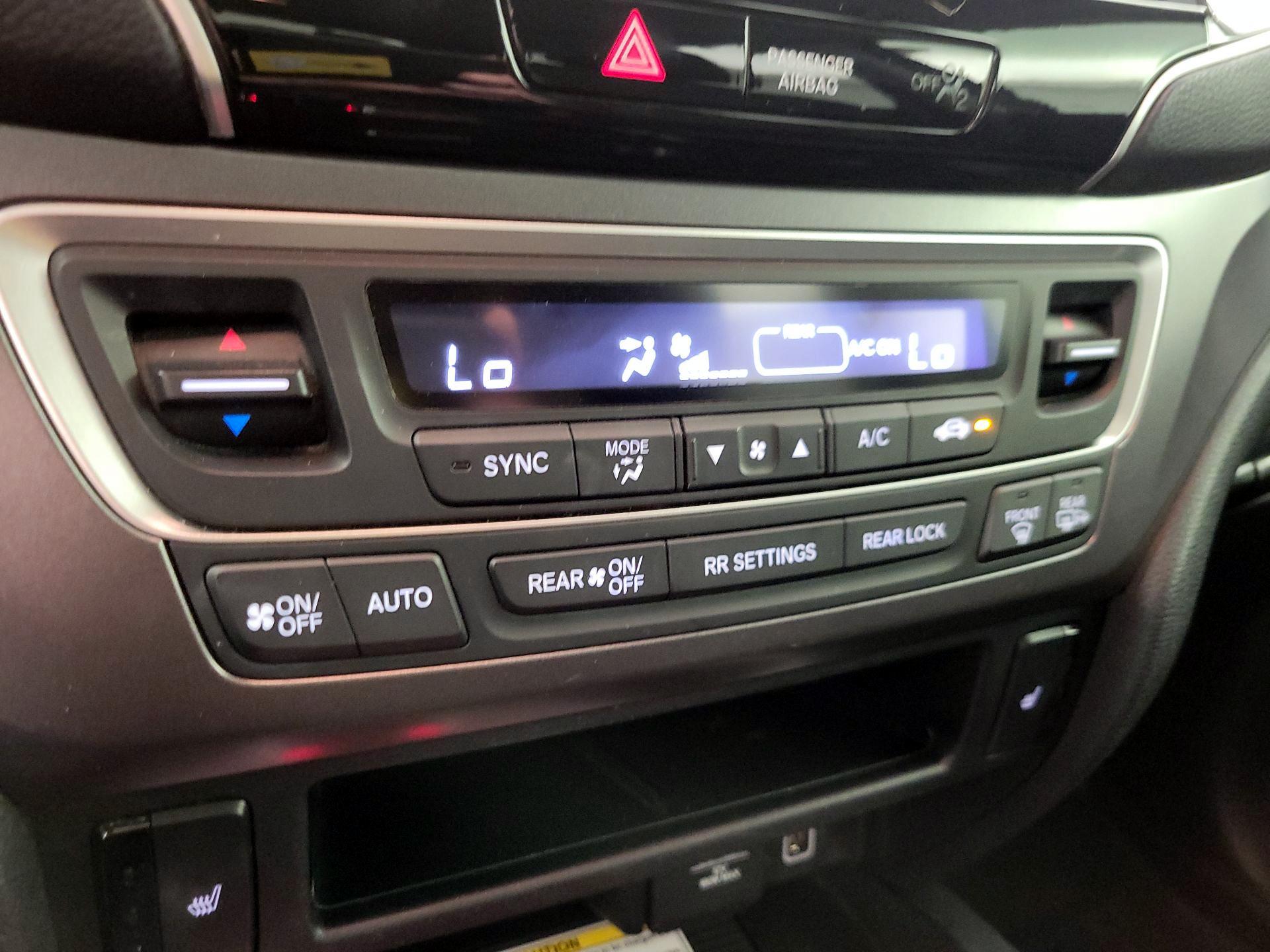 Thumbnail: 2021 Honda Pilot - 16