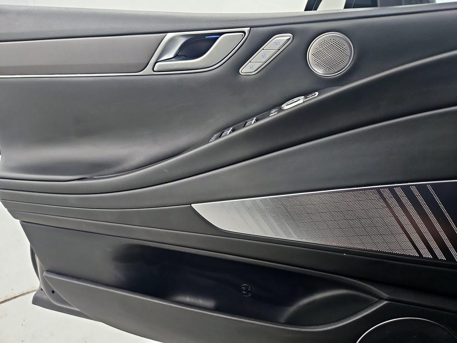 Thumbnail: 2023 Genesis G80 - 12
