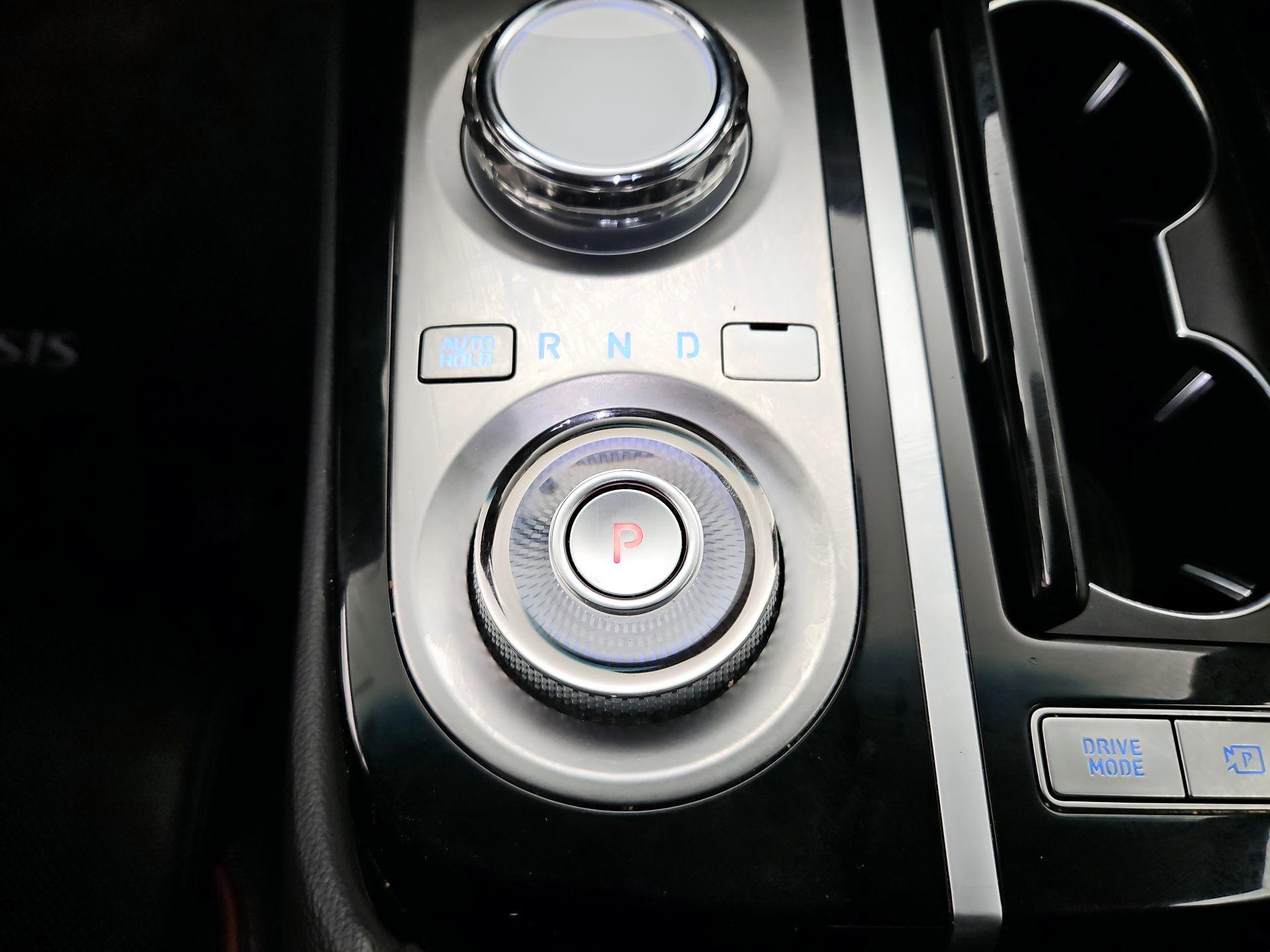 Thumbnail: 2023 Genesis G80 - 18