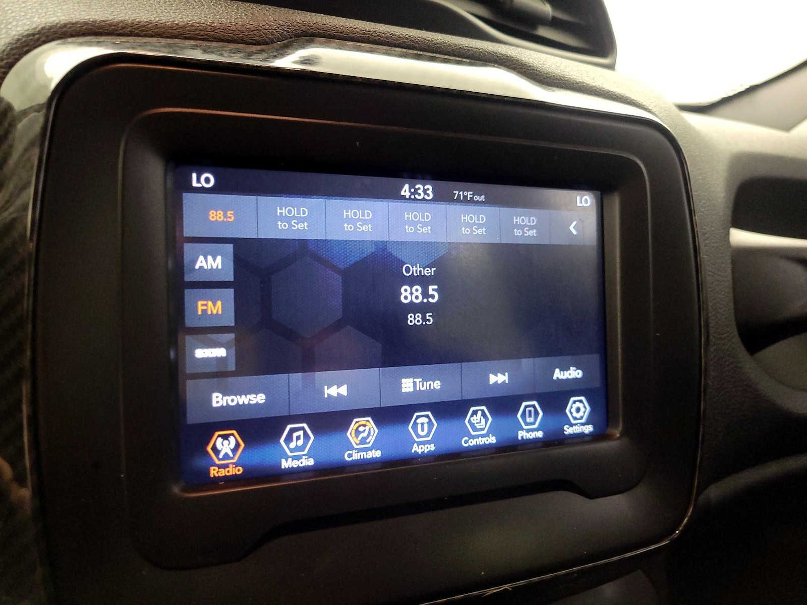 2018 Jeep Renegade Altitude Package - Photo 16
