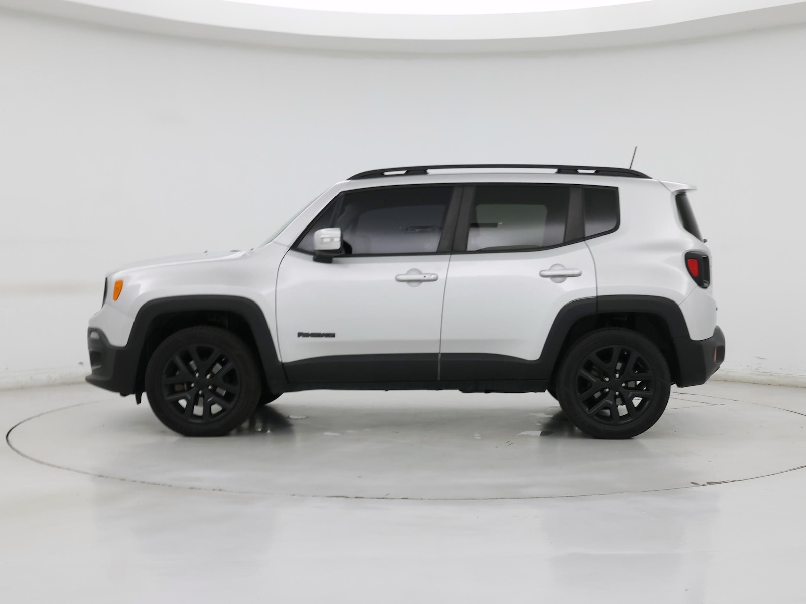 2018 Jeep Renegade Altitude Package - Photo 4