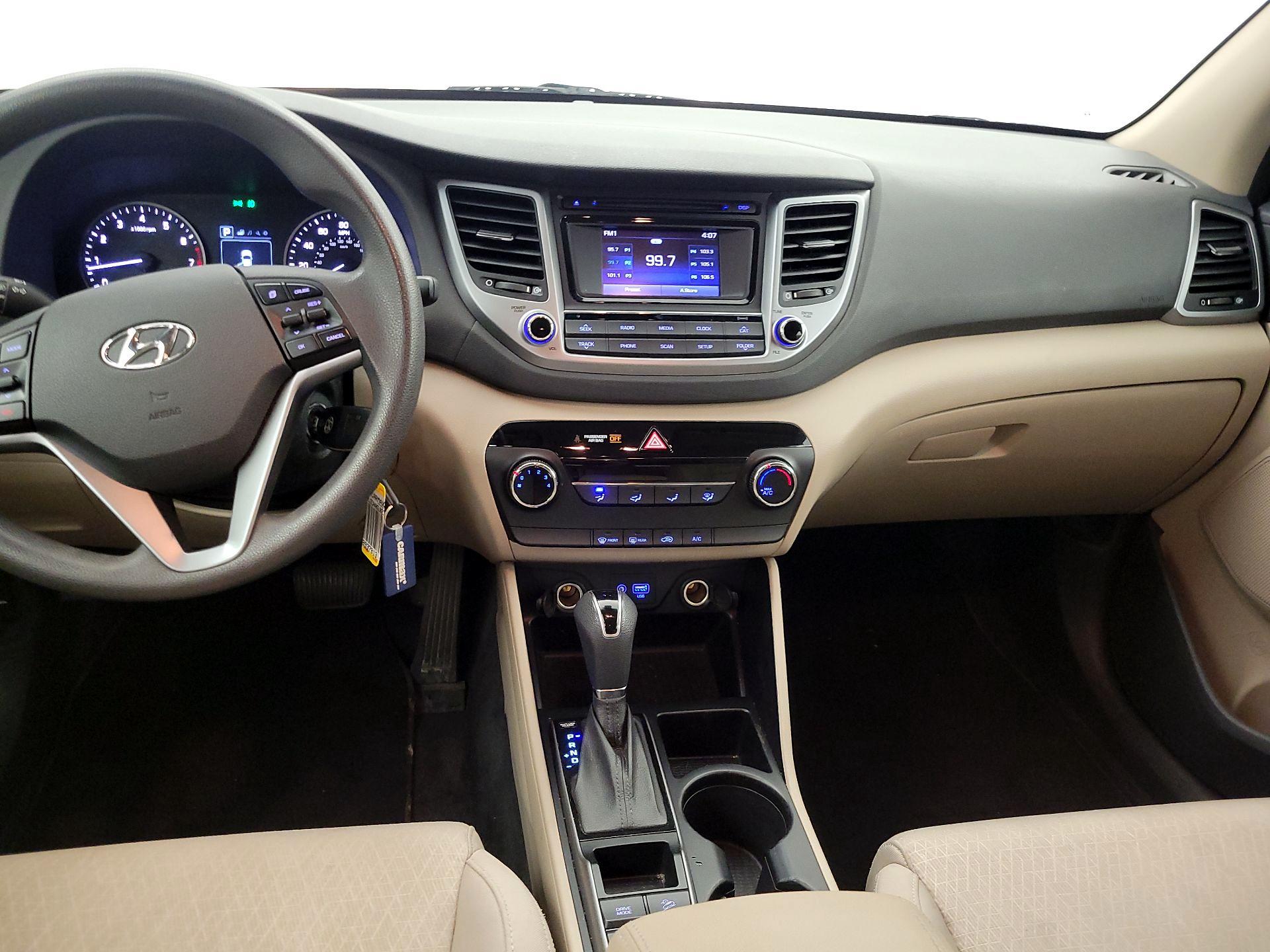 Thumbnail: 2016 Hyundai Tucson - 9