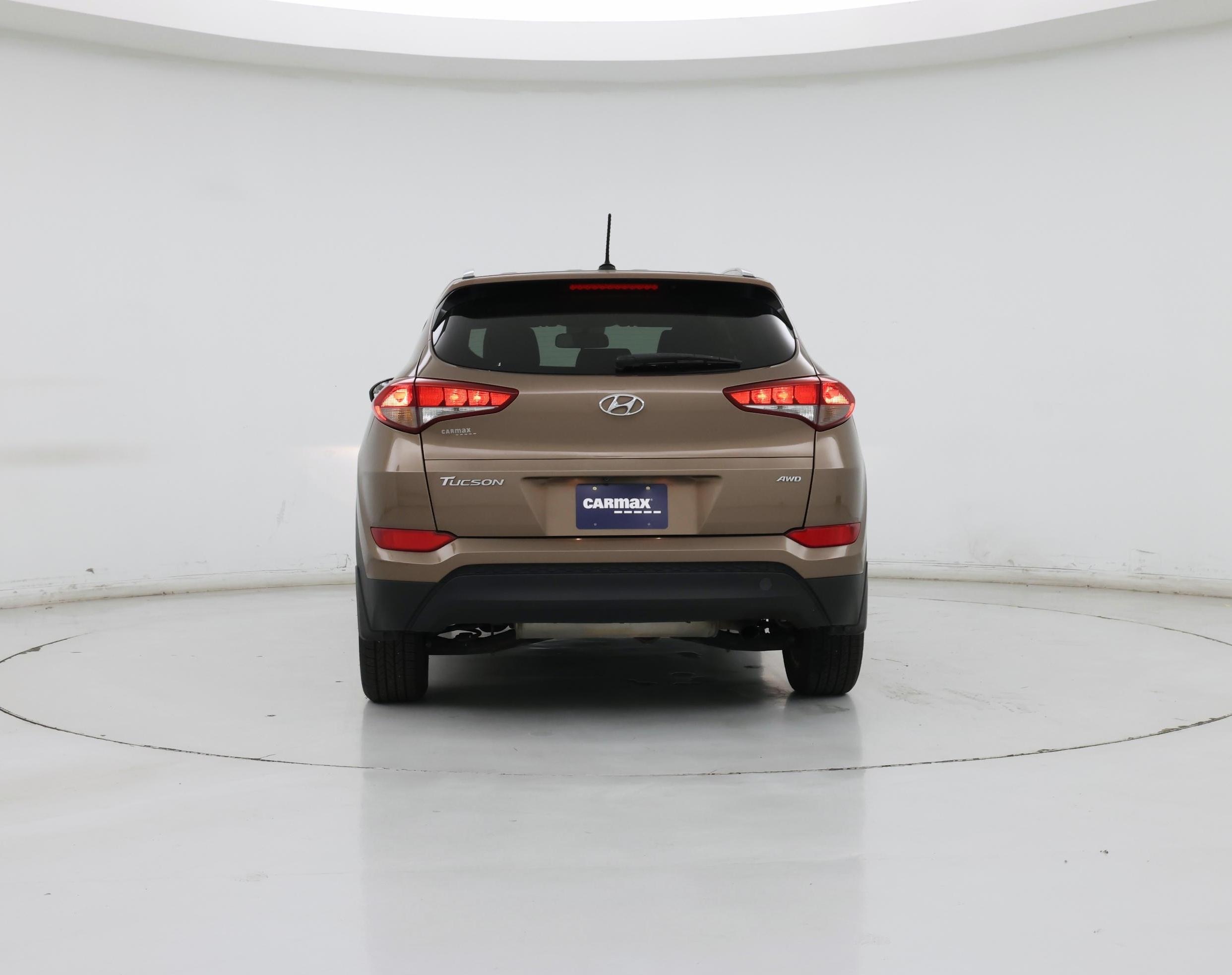 Thumbnail: 2016 Hyundai Tucson - 6