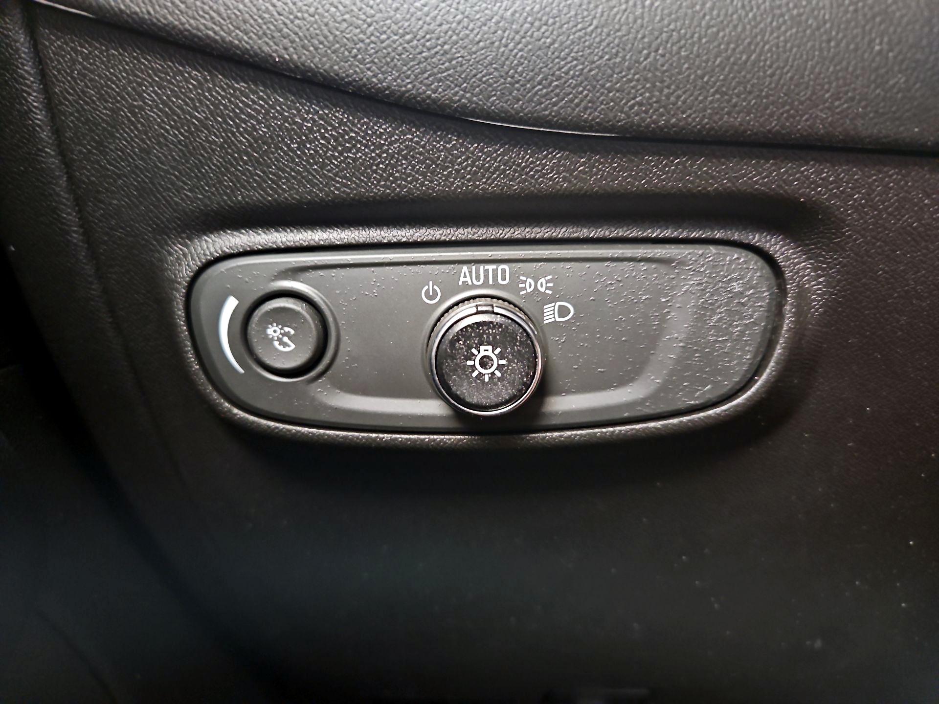 Thumbnail: 2021 Chevrolet Equinox - 13