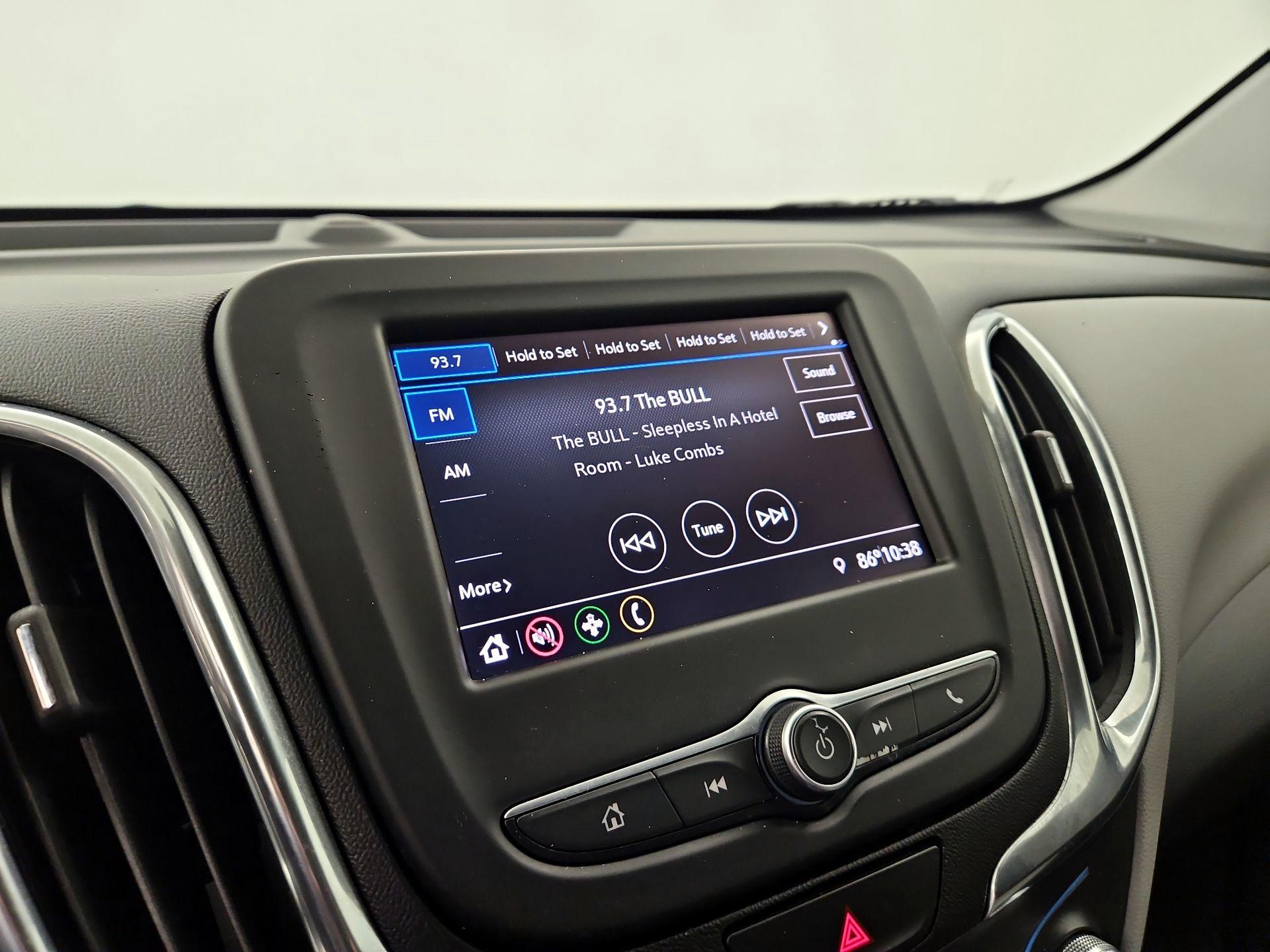 Thumbnail: 2021 Chevrolet Equinox - 15