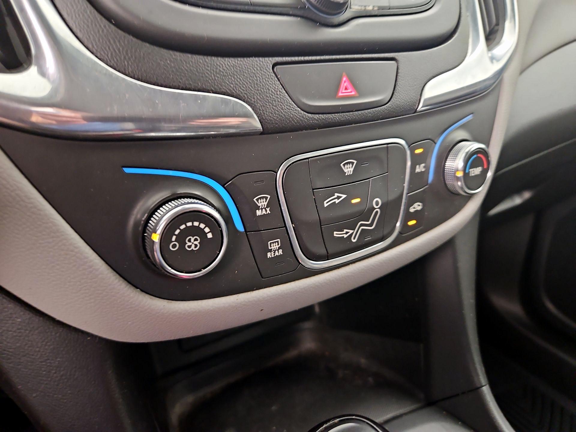 Thumbnail: 2021 Chevrolet Equinox - 16