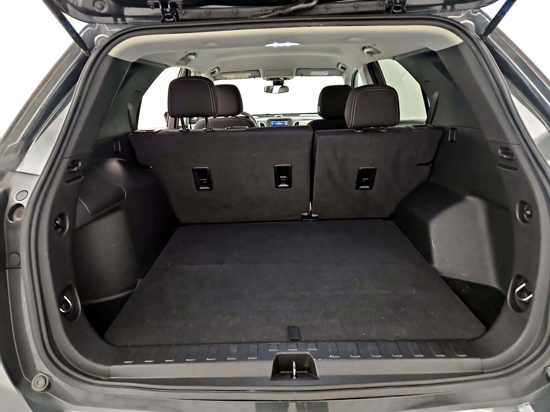 Thumbnail: 2021 Chevrolet Equinox - 20
