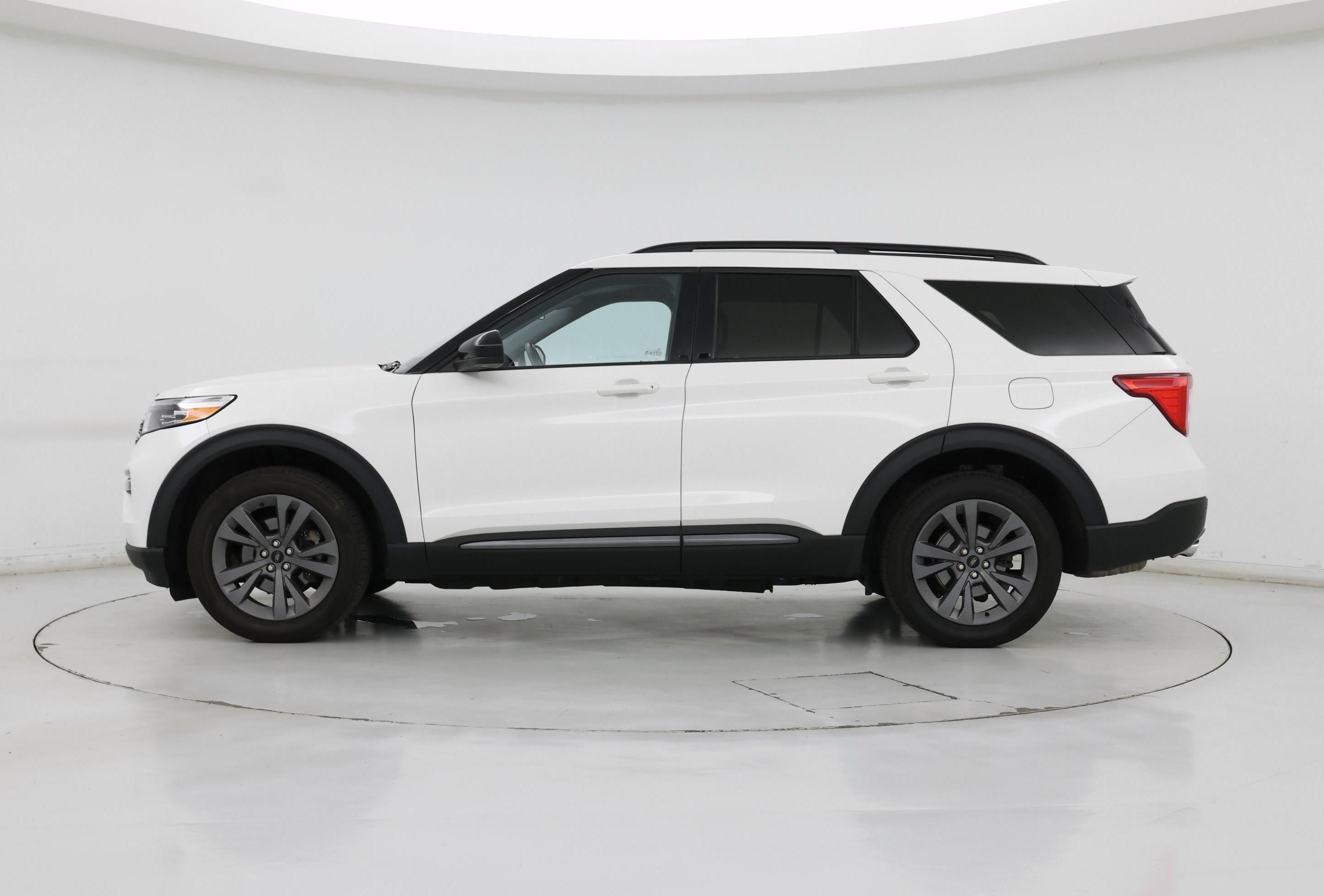 Thumbnail: 2023 Ford Explorer - 3