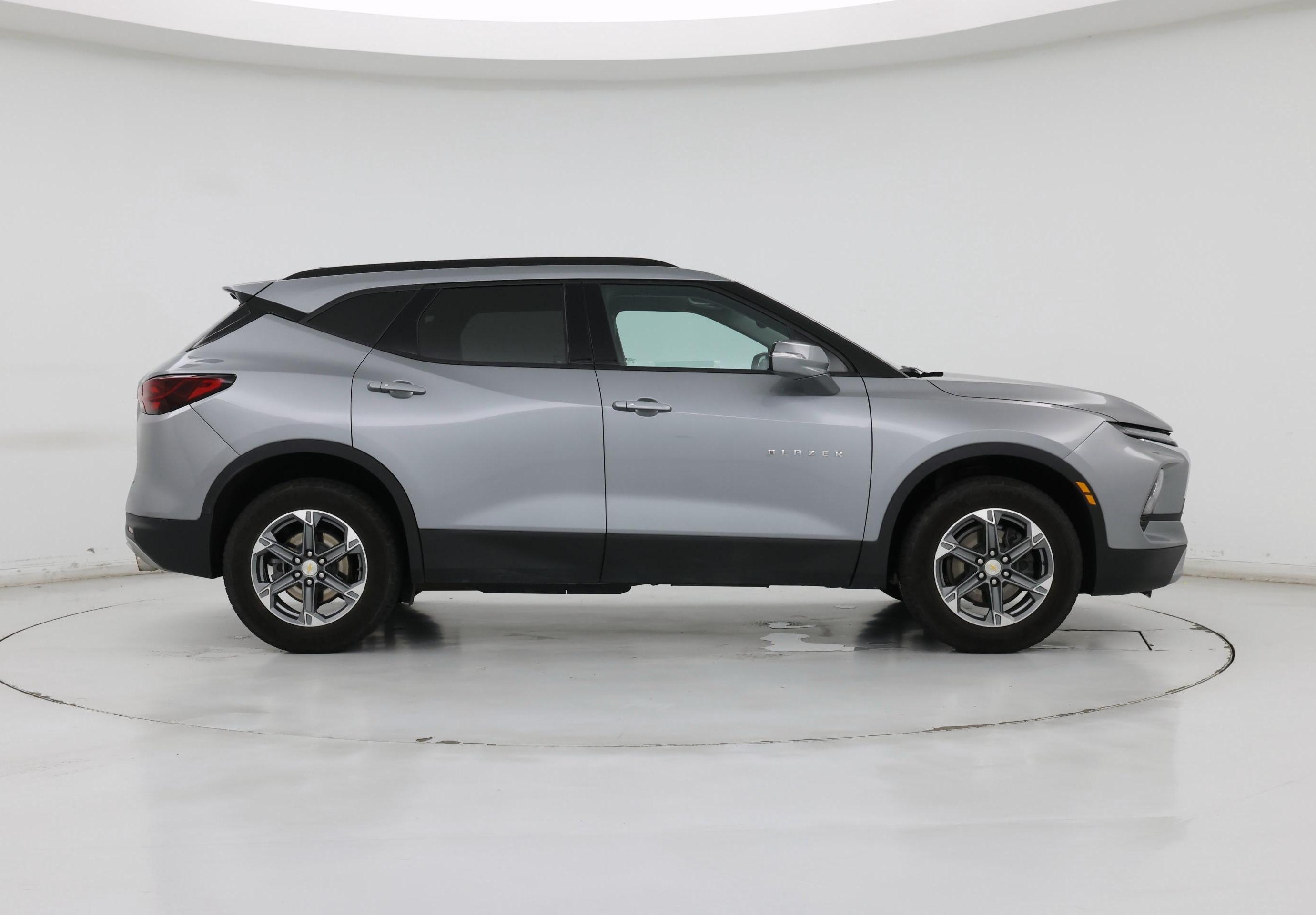 Thumbnail: 2023 Chevrolet Blazer - 7