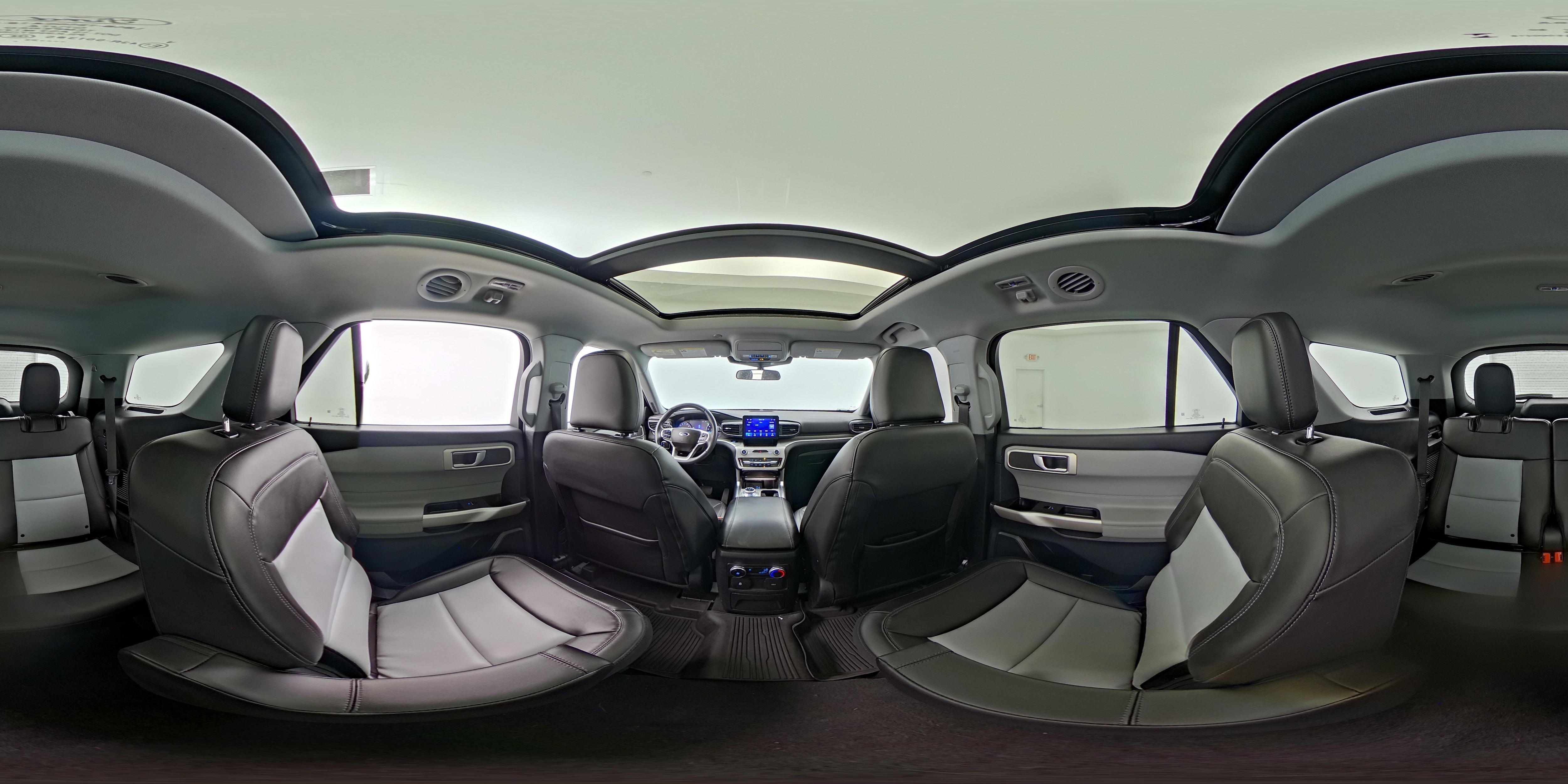 2023 Ford Explorer XLT - Photo 29