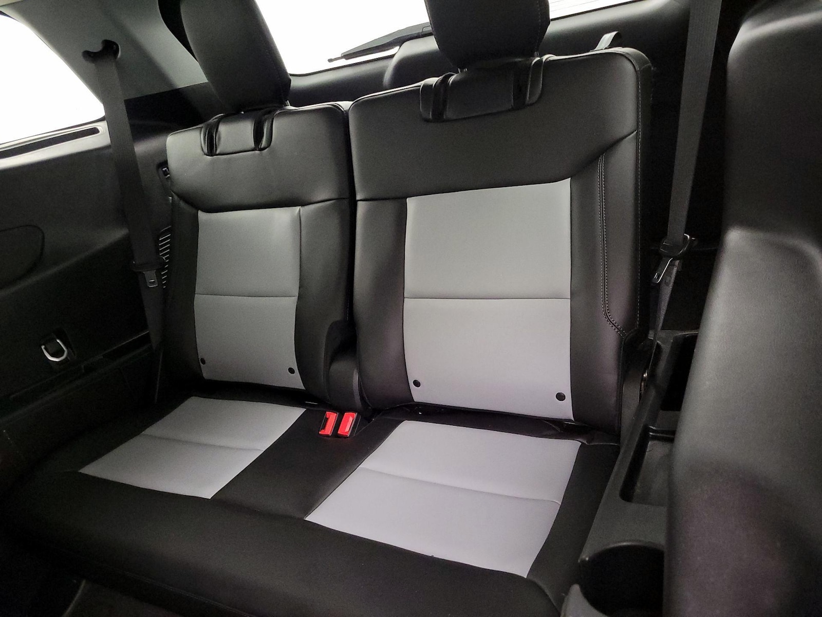 2023 Ford Explorer XLT - Photo 23
