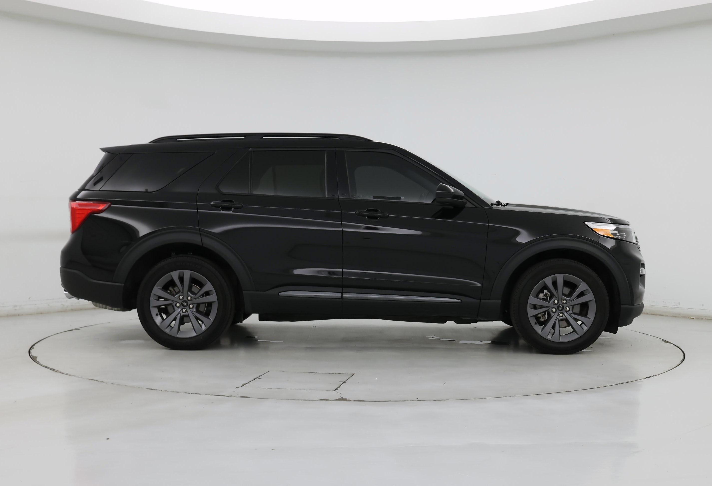 Thumbnail: 2023 Ford Explorer - 7