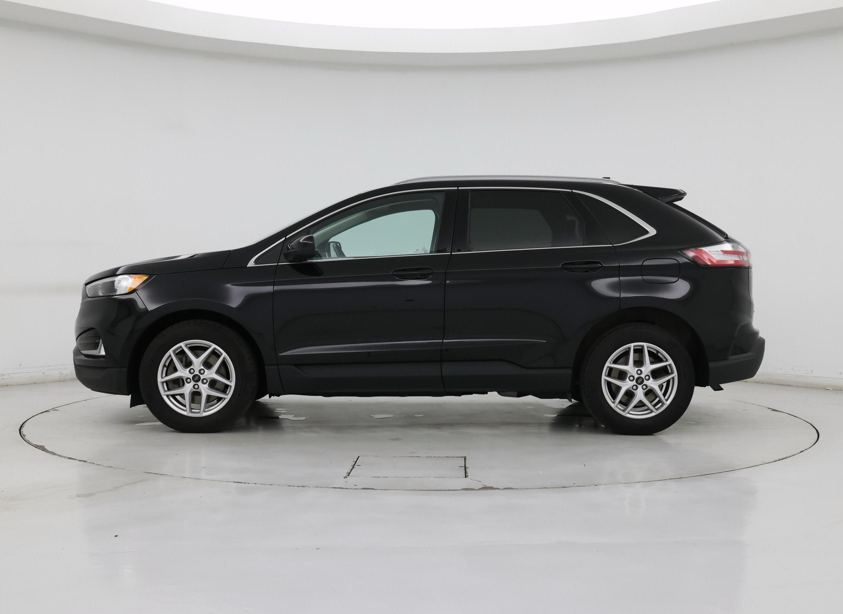 Thumbnail: 2023 Ford Edge - 3