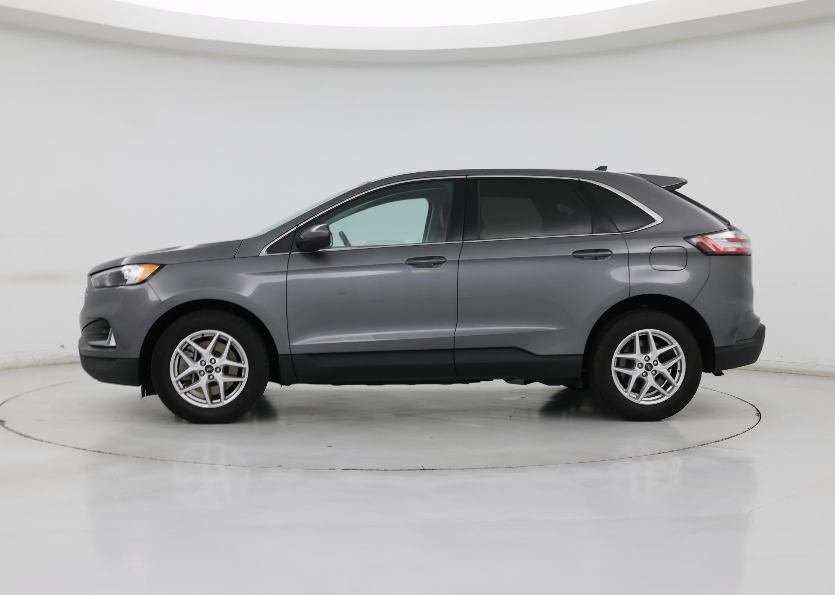 Thumbnail: 2023 Ford Edge - 3
