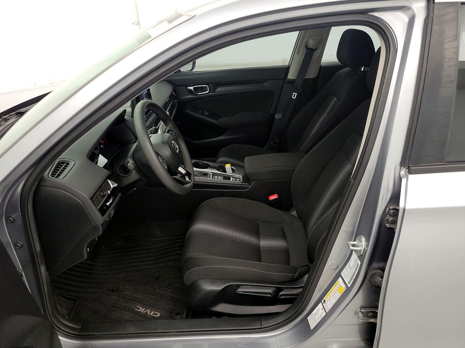 2023 Honda Civic Hatchback LX - Photo 12