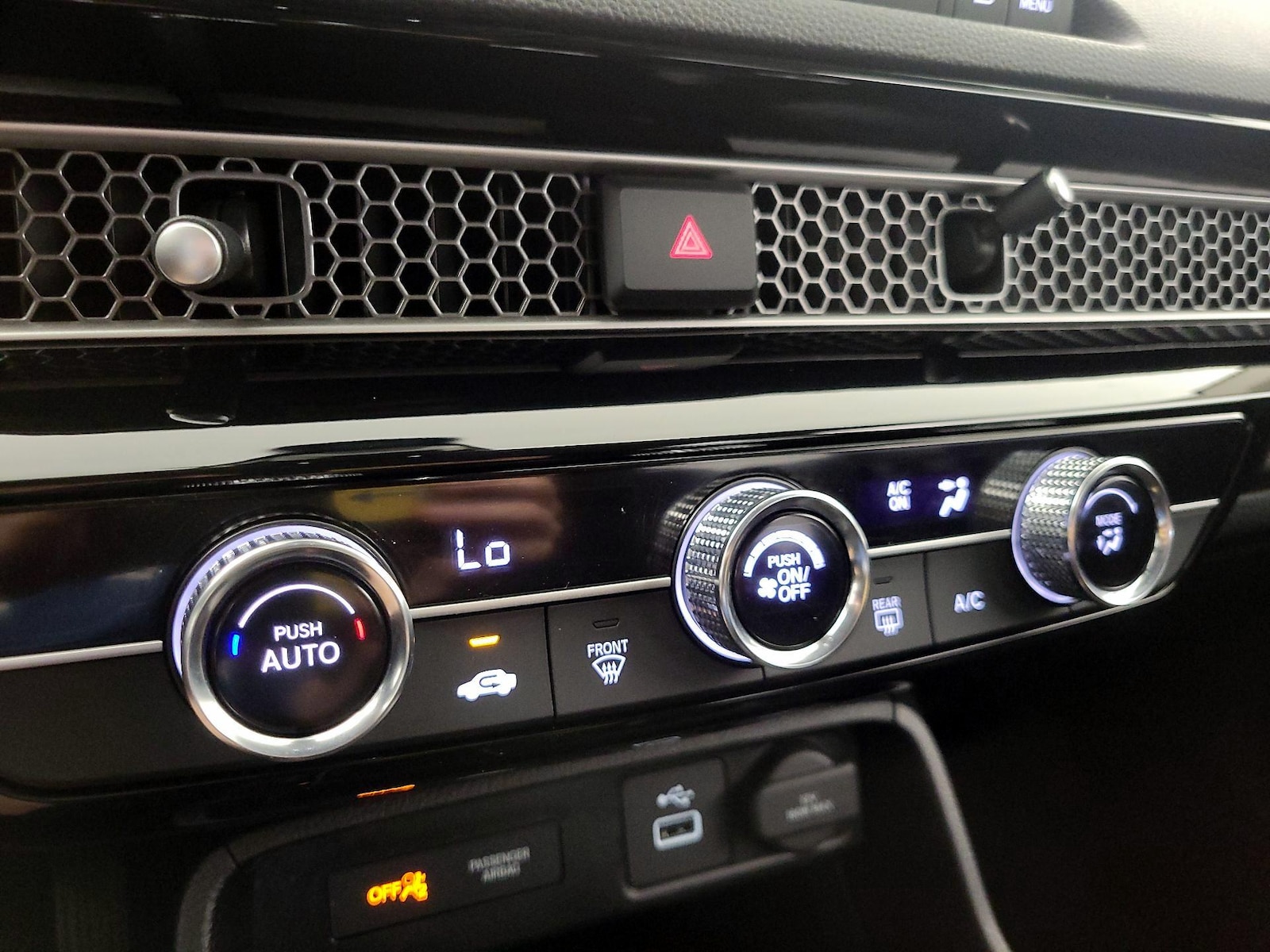 2023 Honda Civic Hatchback LX - Photo 17