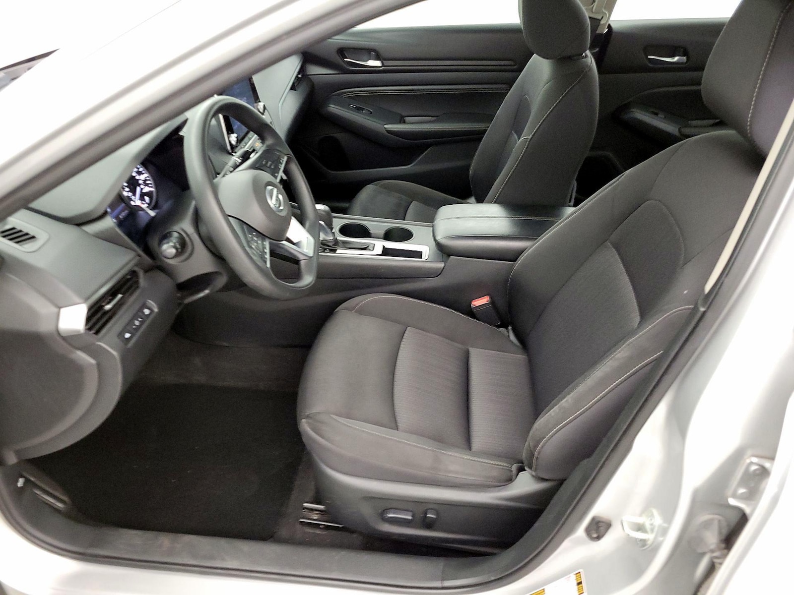 Power Seat(s) & Side Airbags