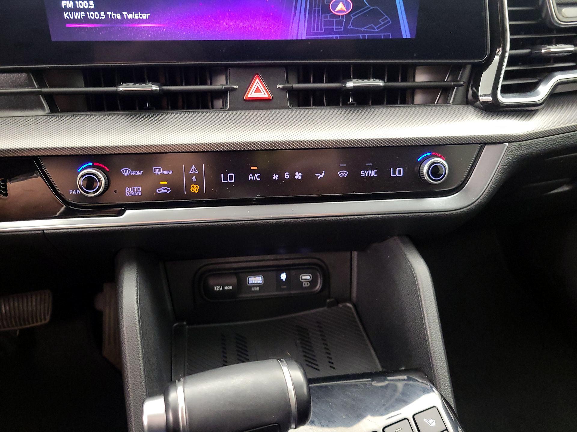 Thumbnail: 2023 Kia Sportage - 17