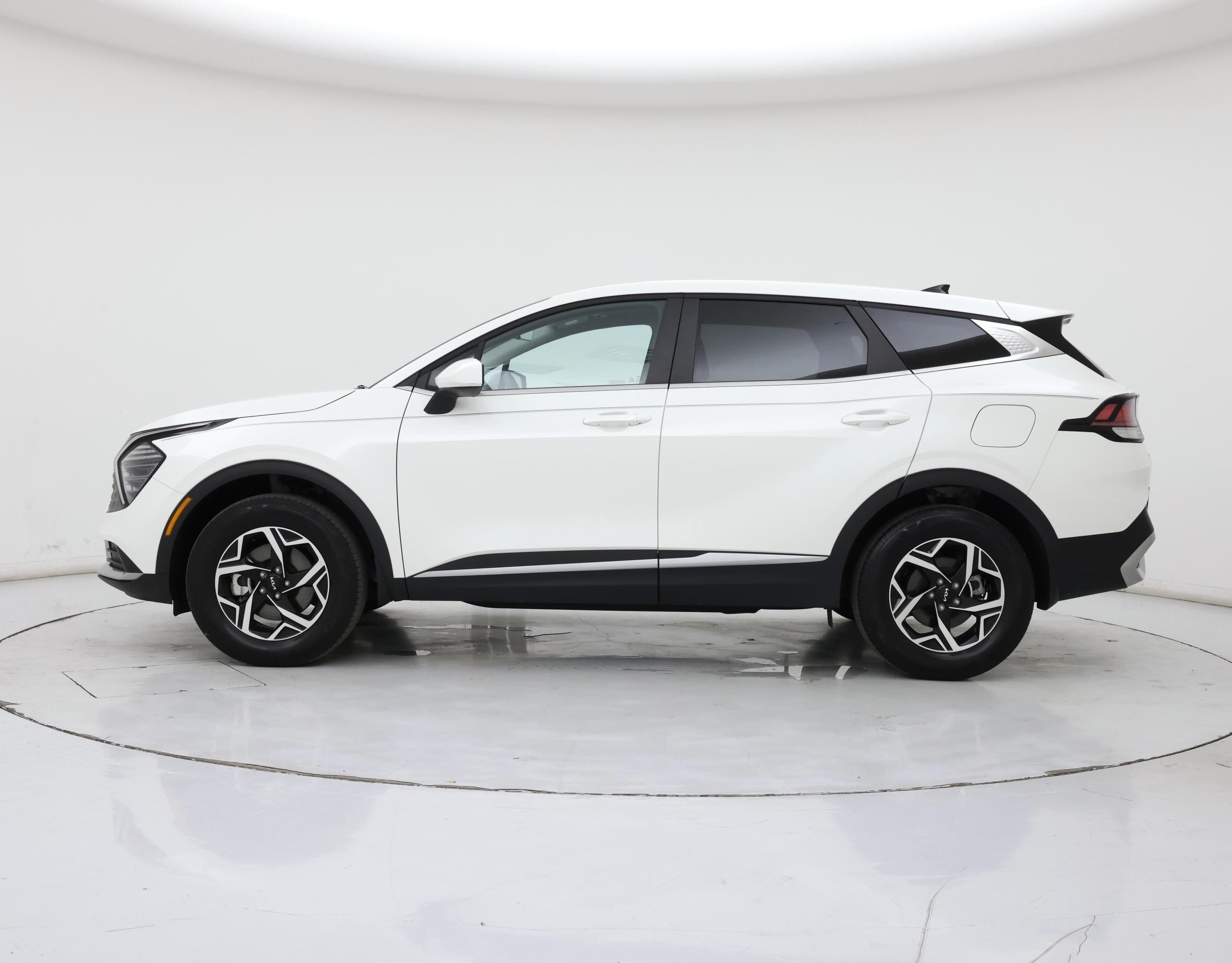 Thumbnail: 2024 Kia Sportage - 3