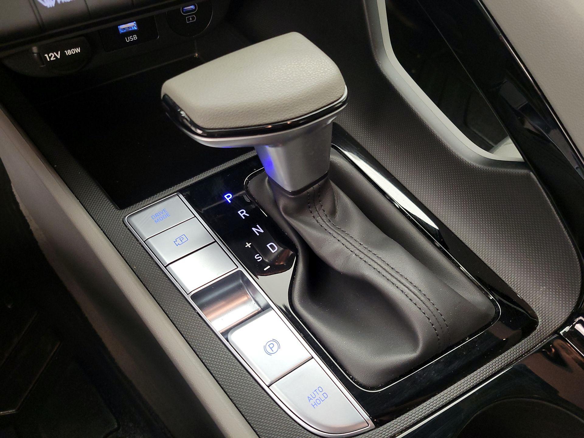 Thumbnail: 2024 Hyundai Elantra - 18