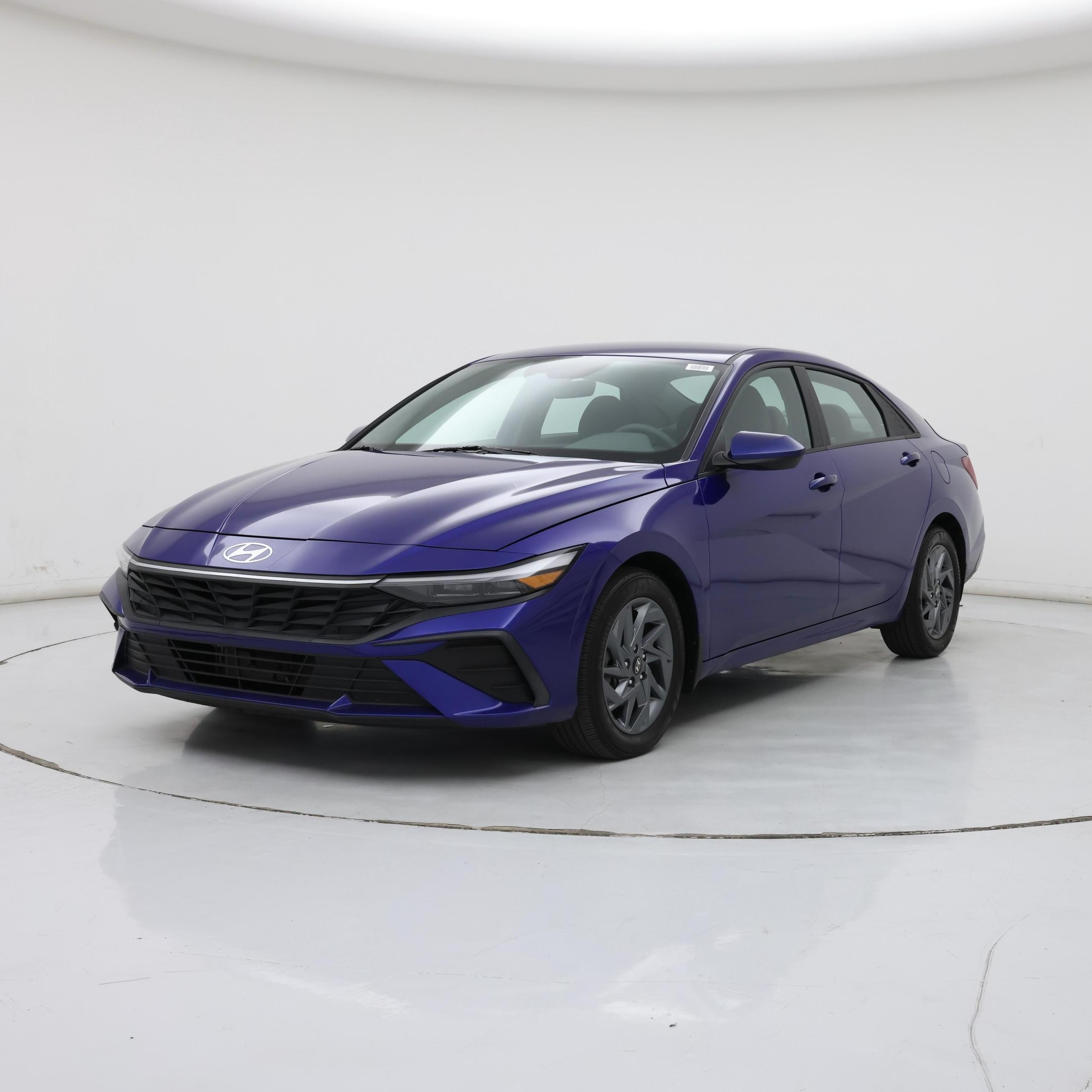 Thumbnail: 2024 Hyundai Elantra - 4