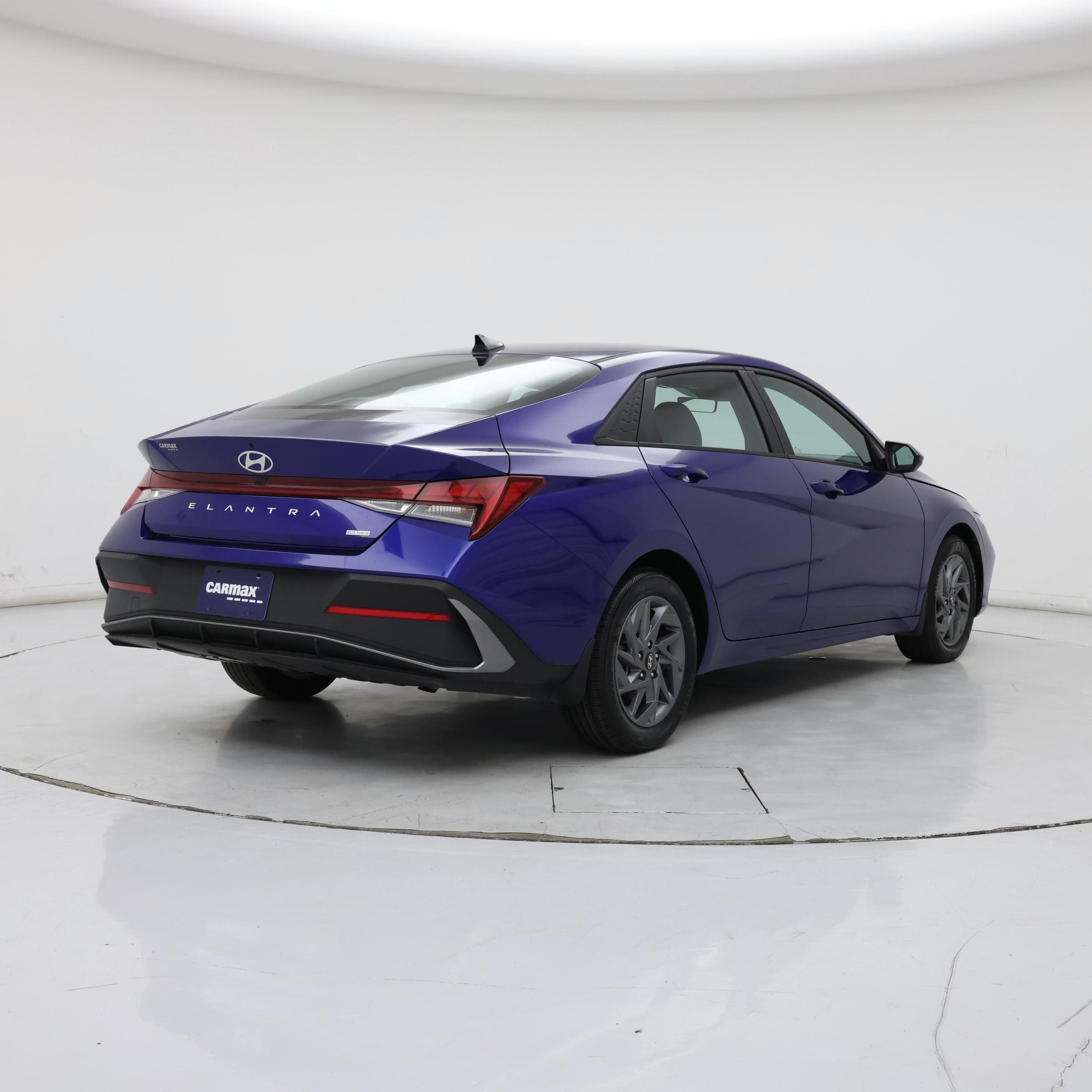 Thumbnail: 2024 Hyundai Elantra - 8